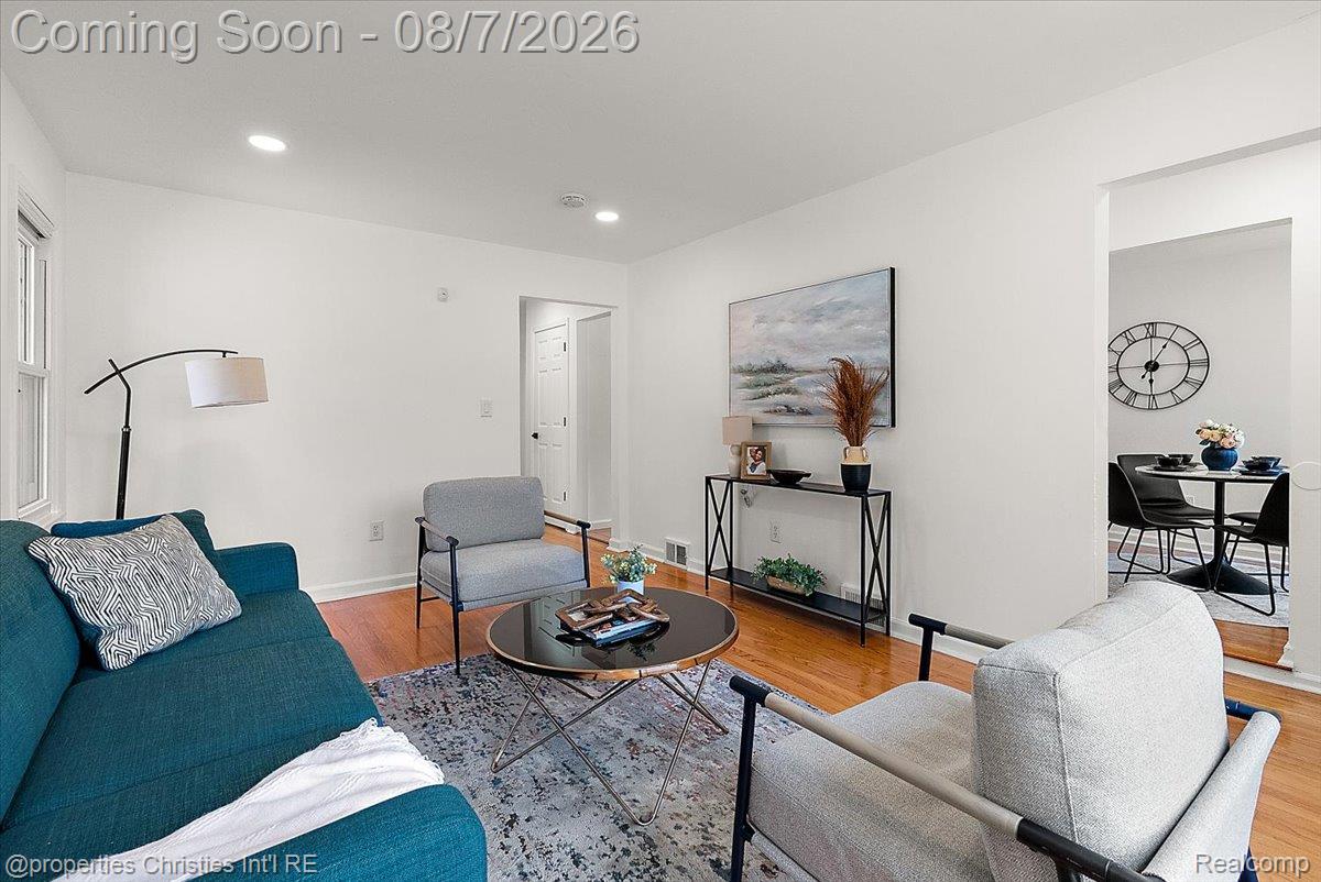 21711 Bournemouth Street