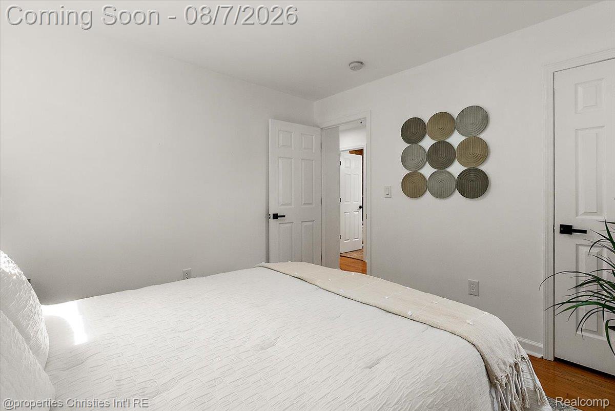 21711 Bournemouth Street