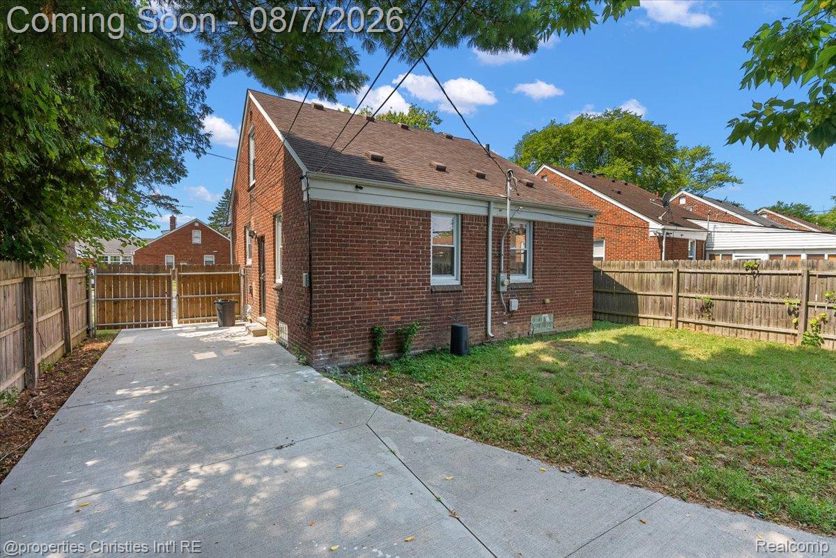 21711 Bournemouth Street