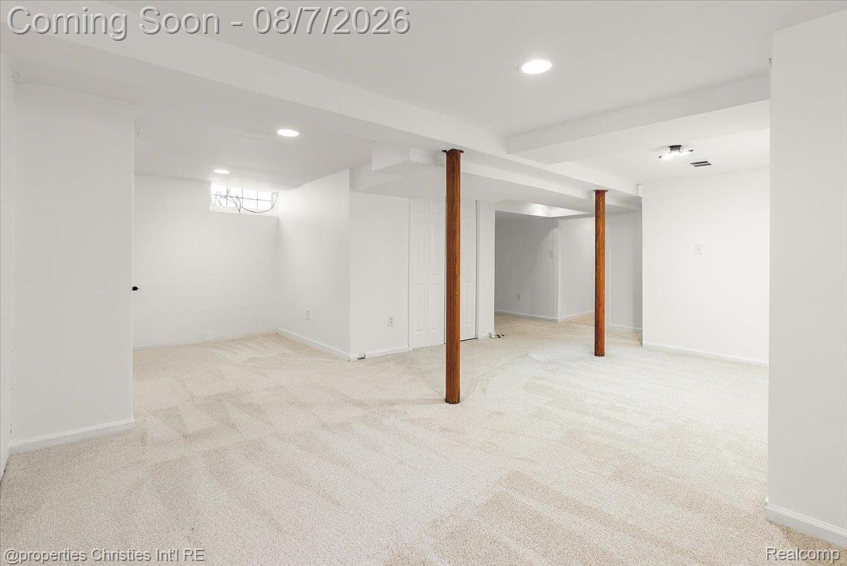 21711 Bournemouth Street