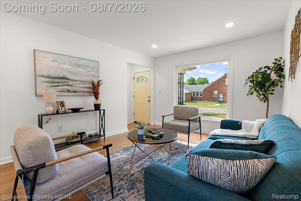 21711 Bournemouth Street