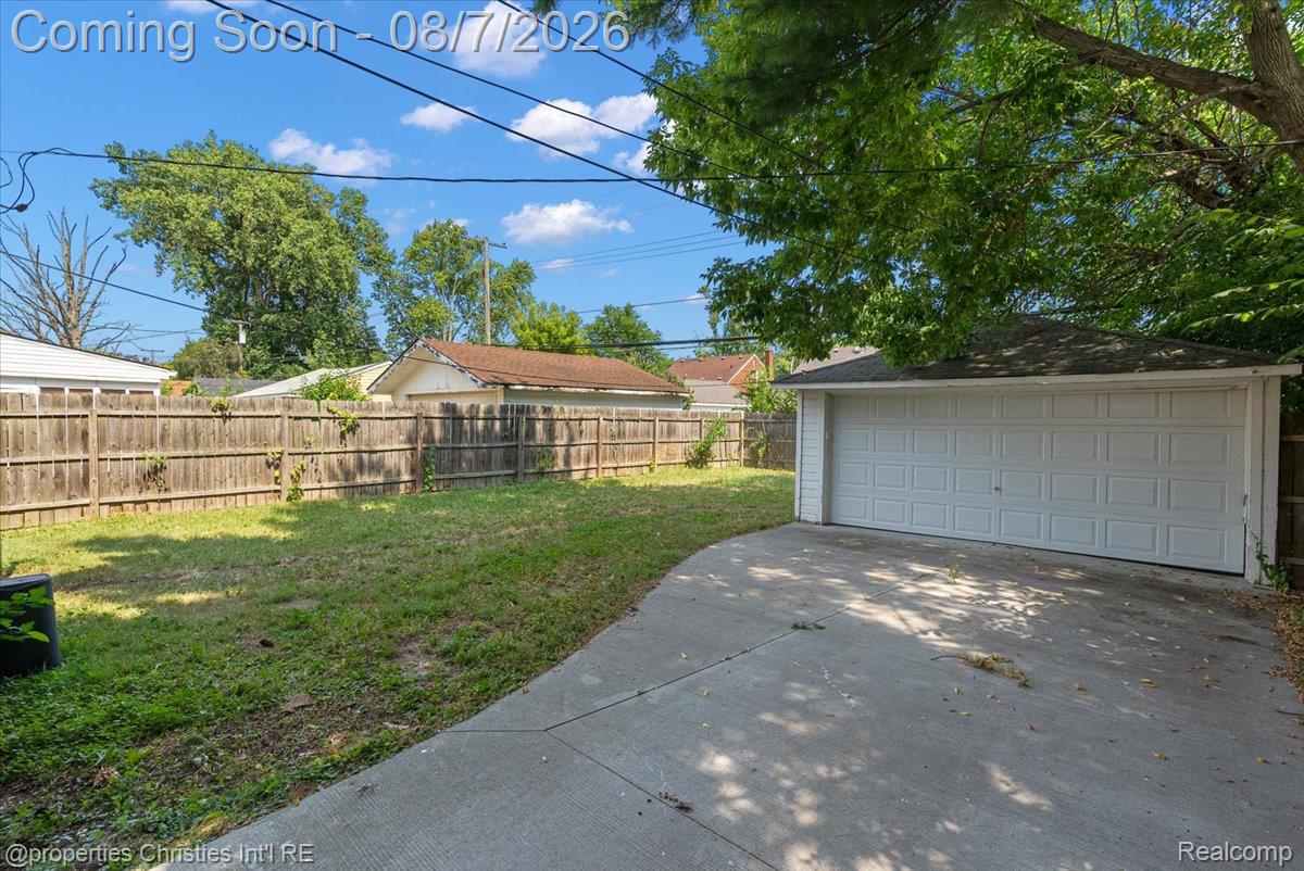 21711 Bournemouth Street