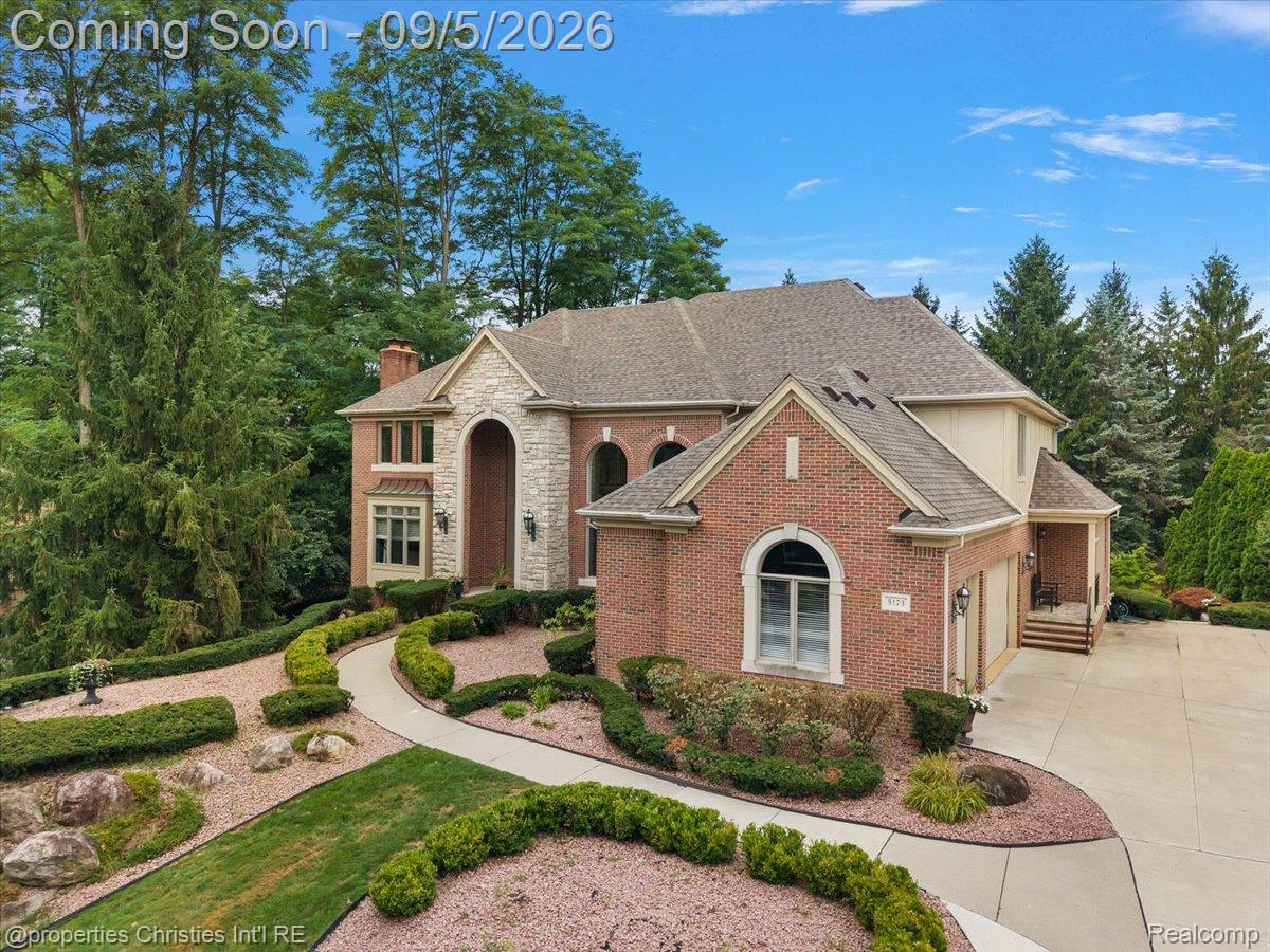 5173 Serena Dr