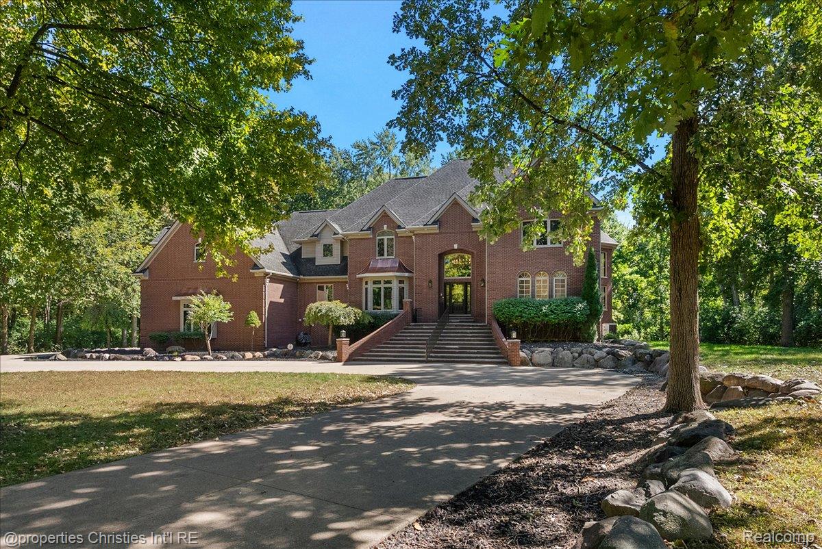 6986 Montgomery Drive