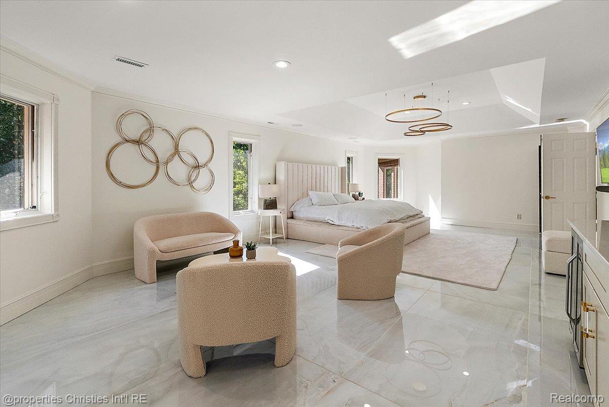 6986 Montgomery Drive