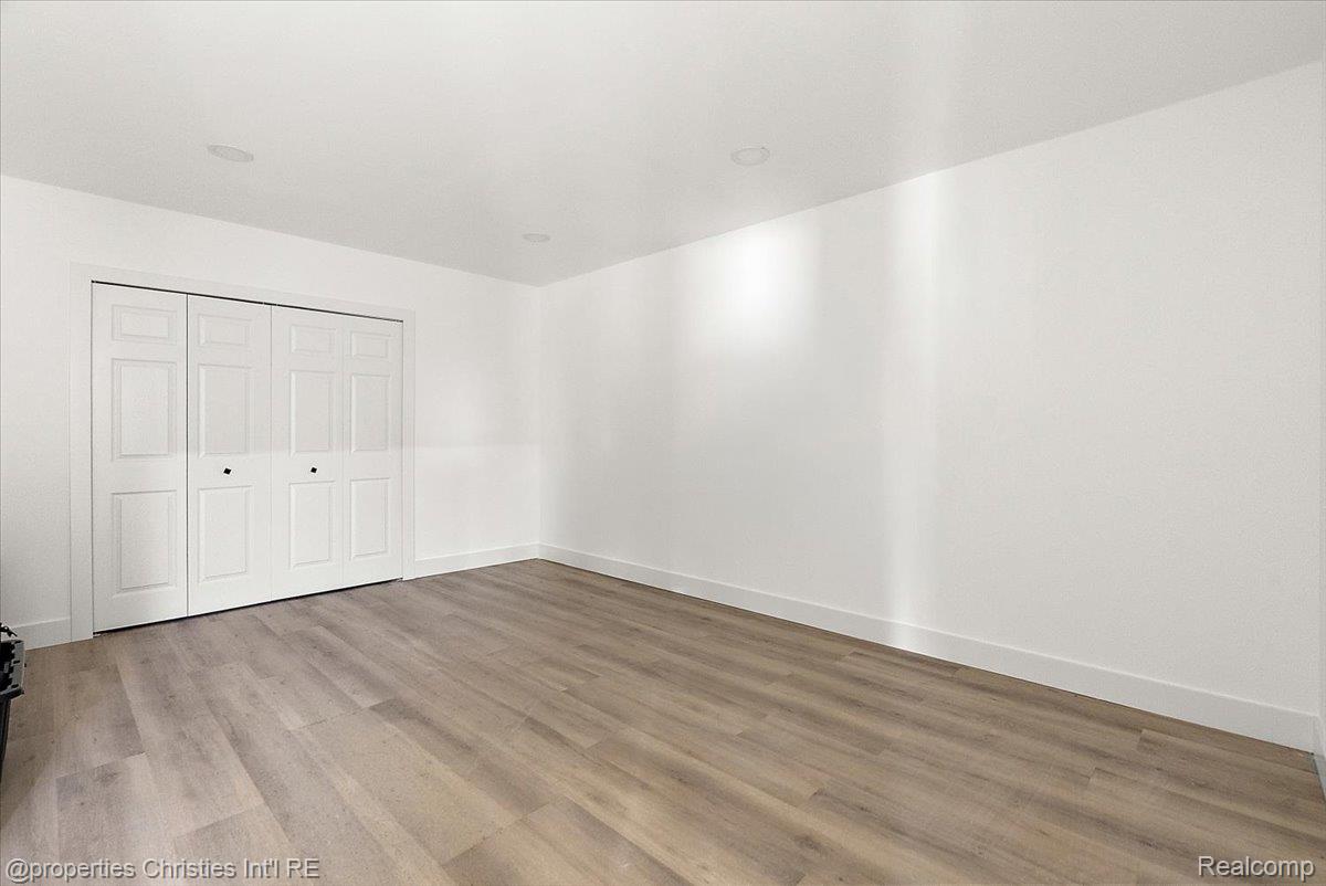 6986 Montgomery Drive