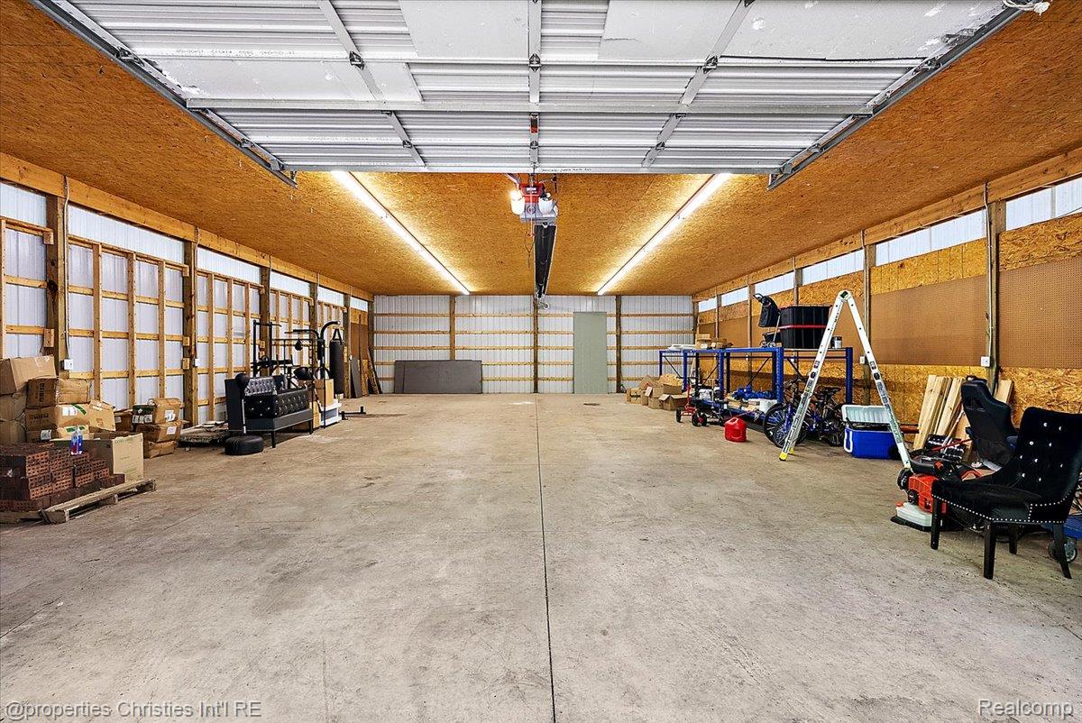 6986 Montgomery Drive