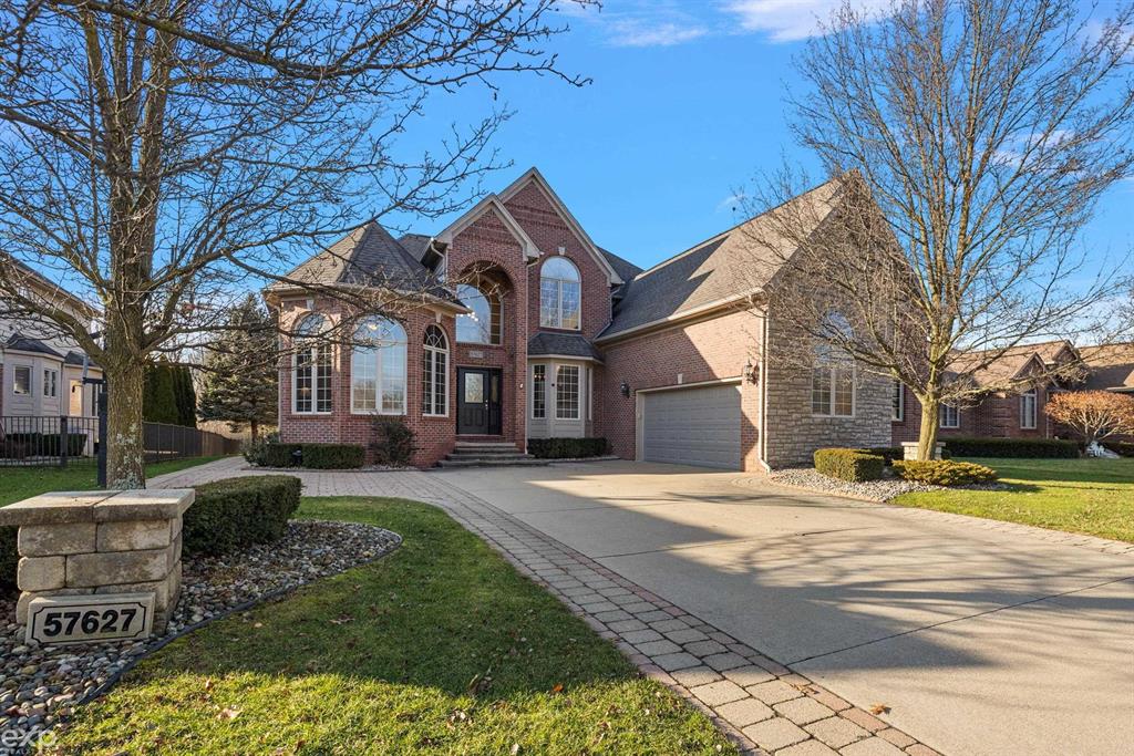 57627 Ridgewood Dr
