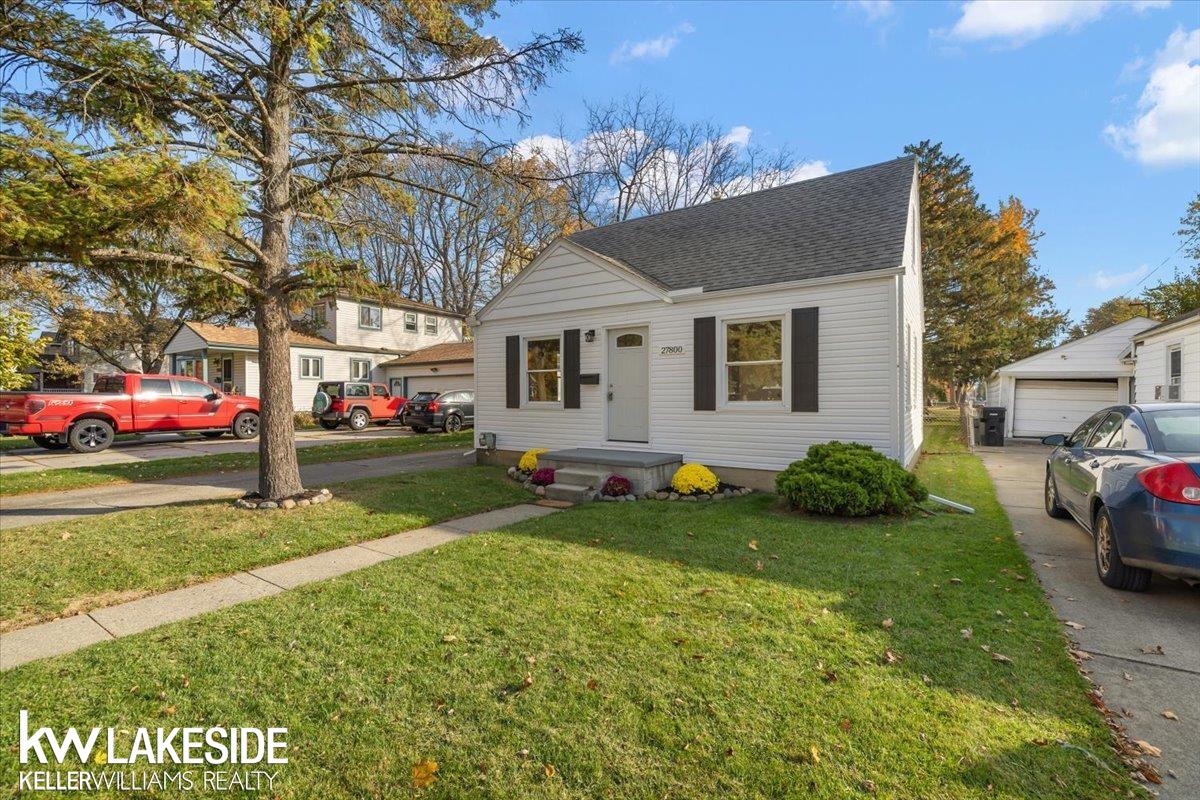 27800 Bohn Street