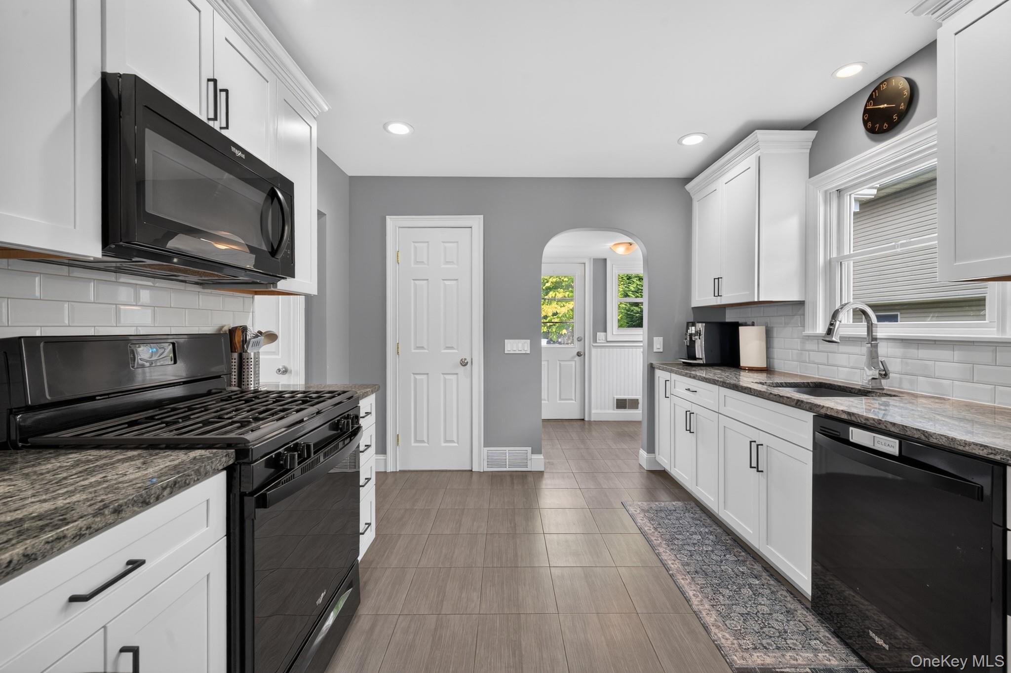 615 Briggs Street