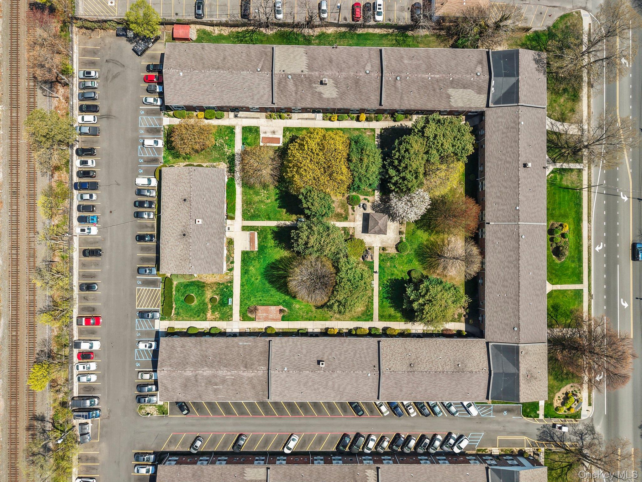 2453 Union Blvd Unit: 32A