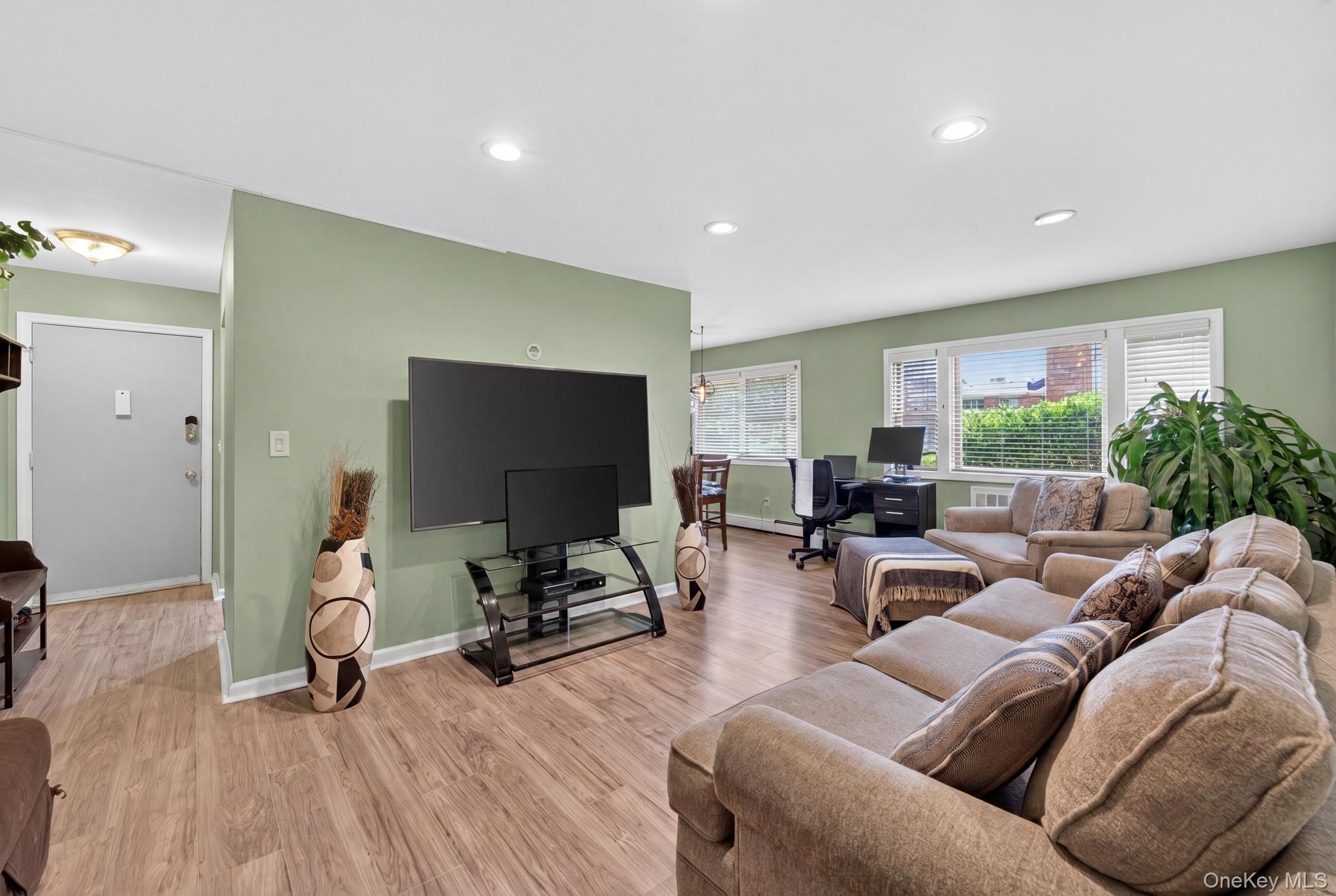 2453 Union Blvd Unit: 32A