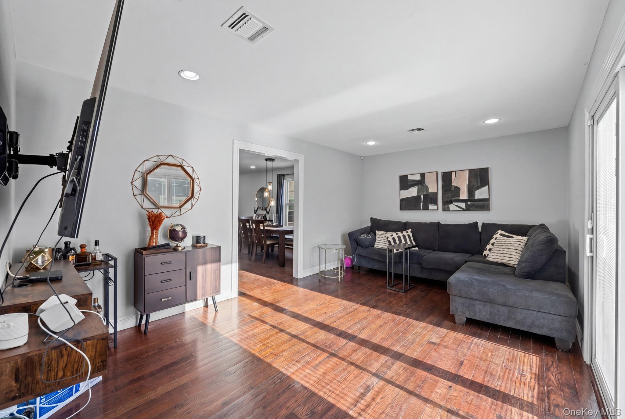 556 Park Avenue