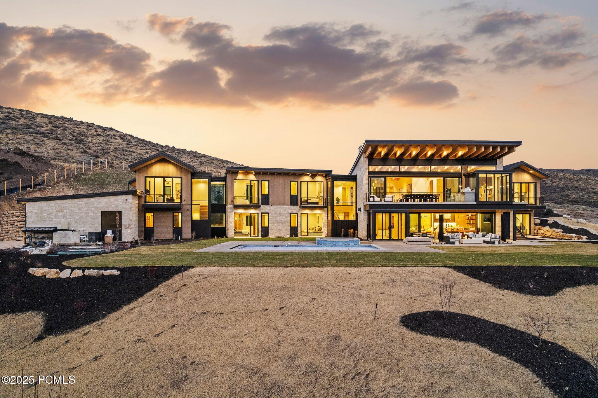 5220 N Old Ranch Road