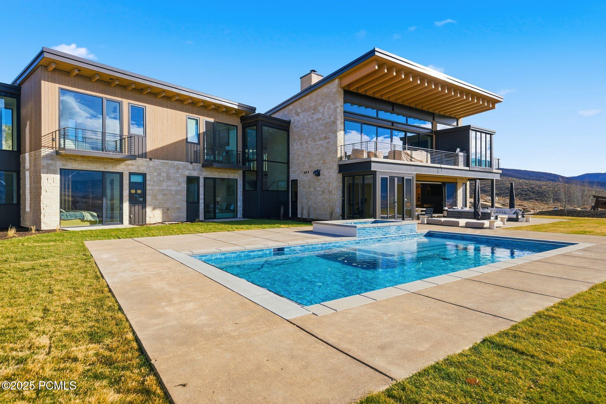 5220 N Old Ranch Road