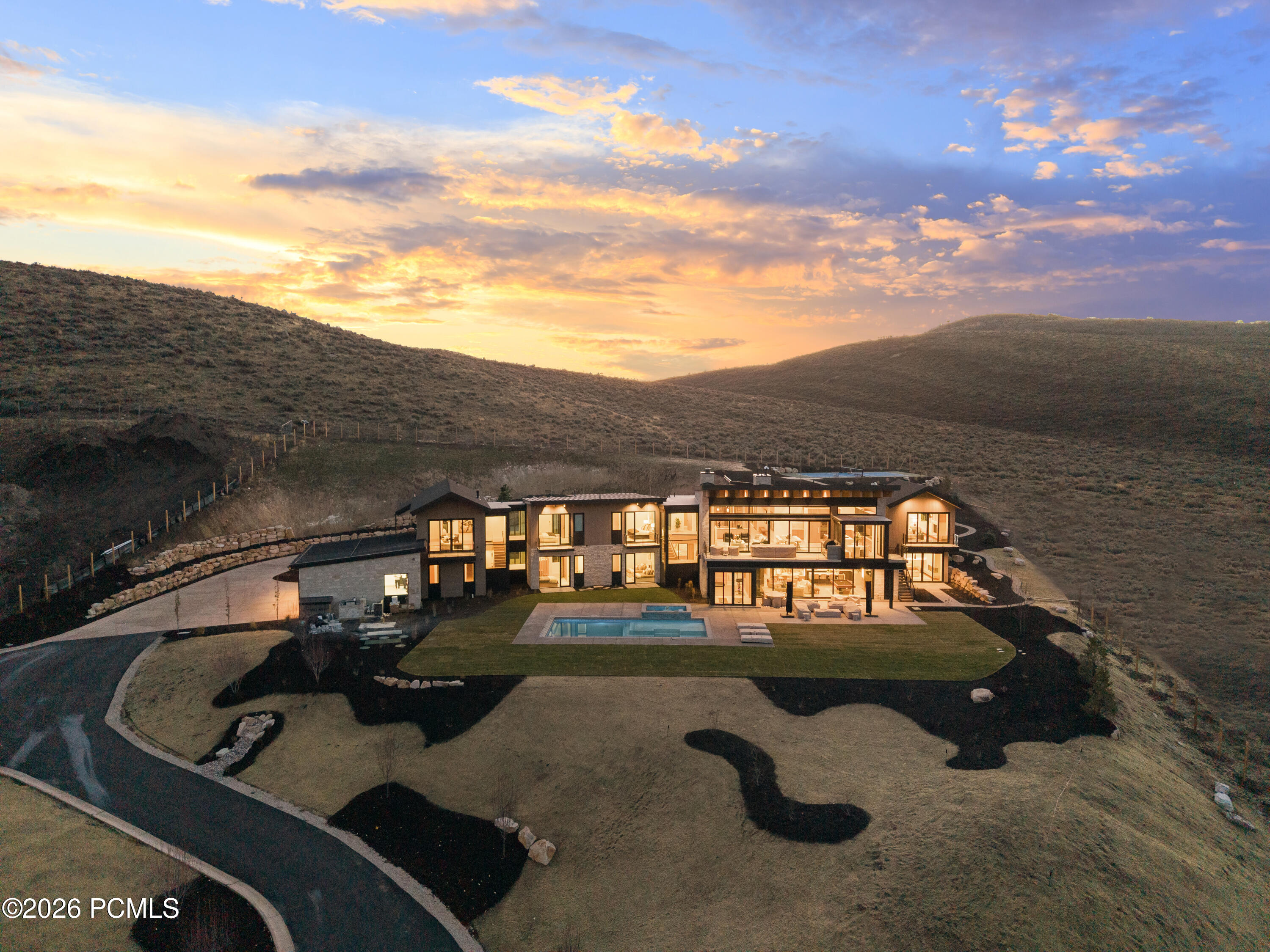 5220 N Old Ranch Road