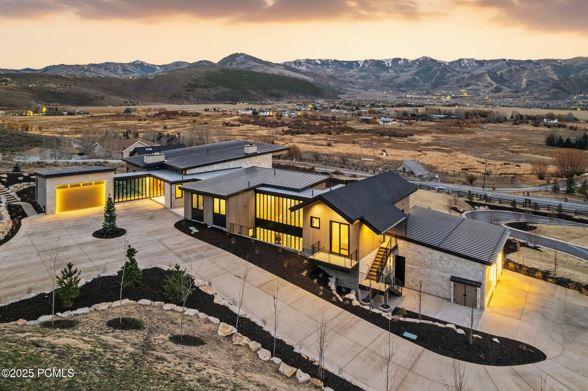 5220 N Old Ranch Road