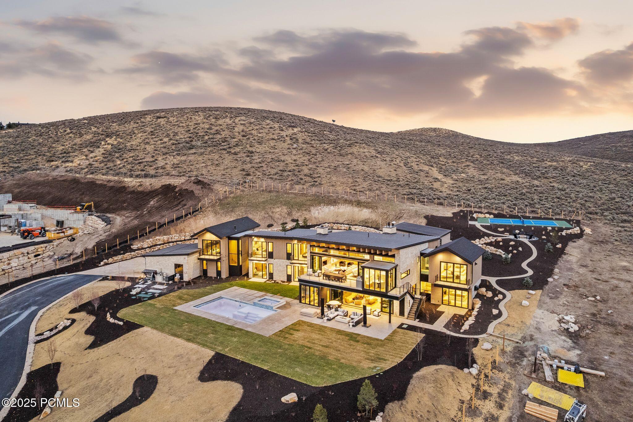 5220 N Old Ranch Road