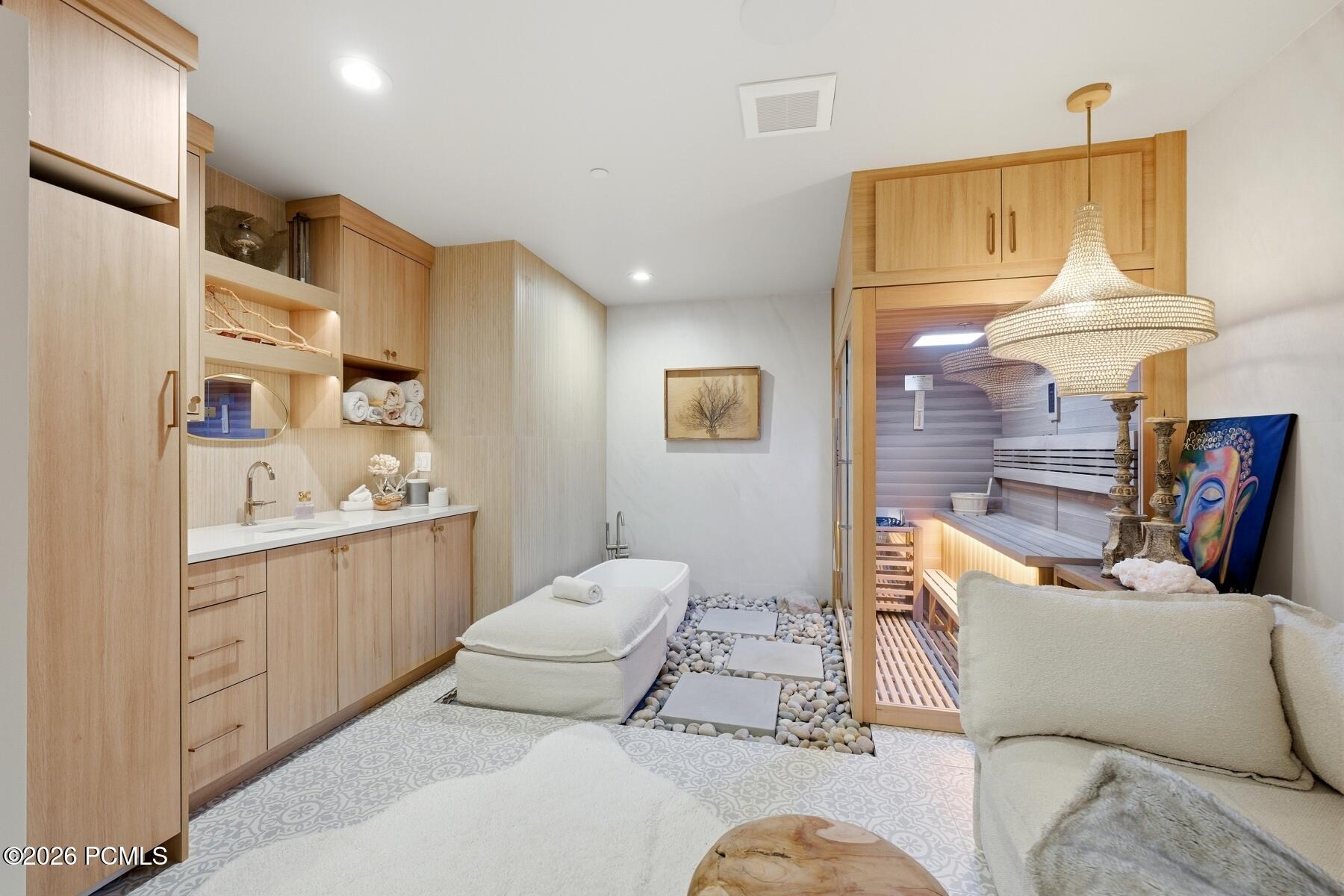 1304 Park Avenue