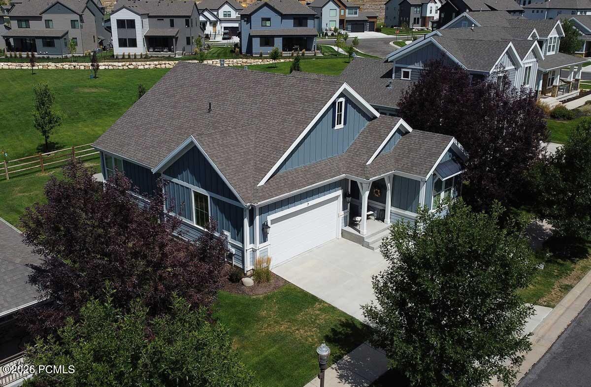 2727 E Red Barn Road