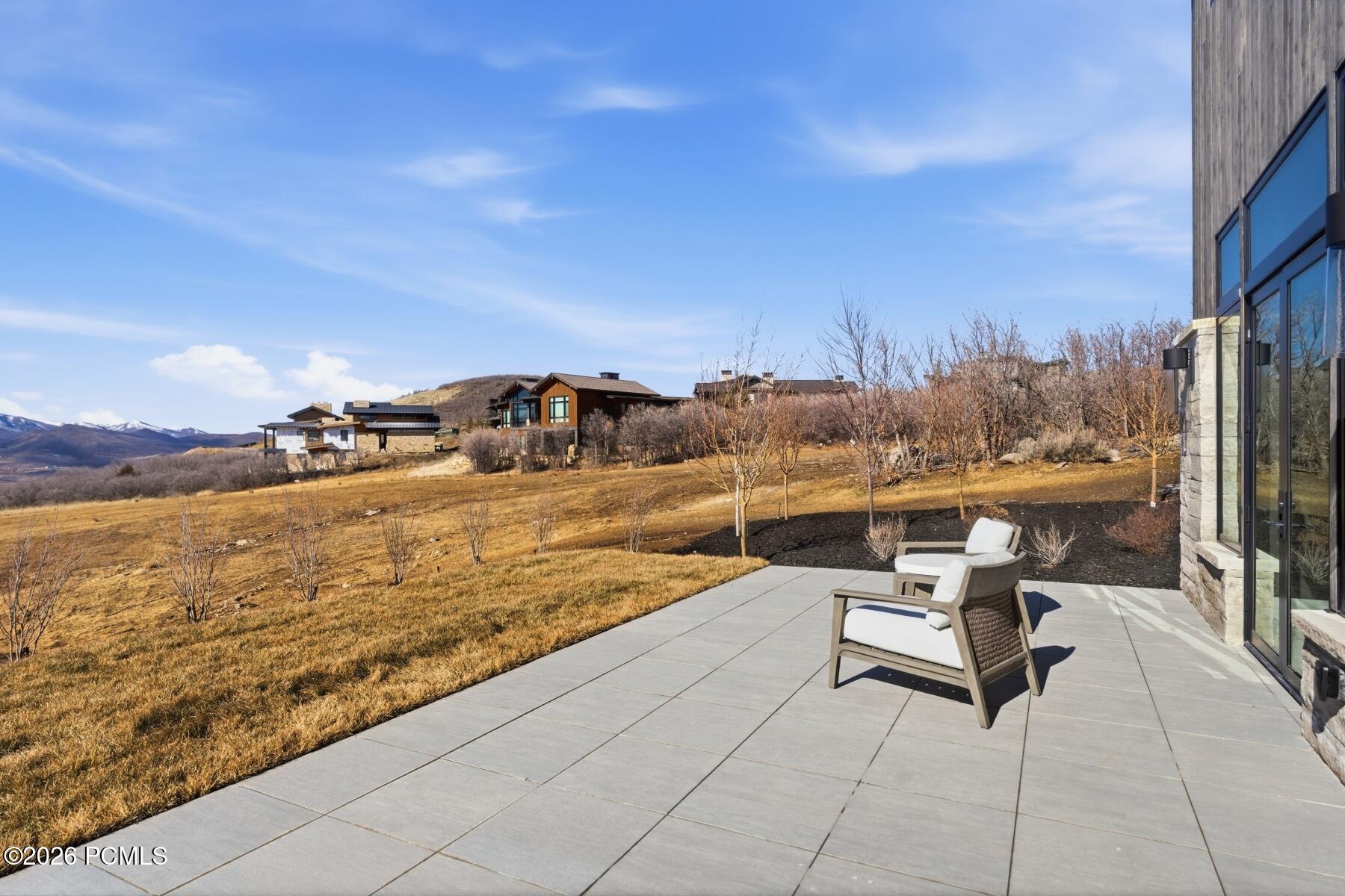 2113 E Reservior View Drive