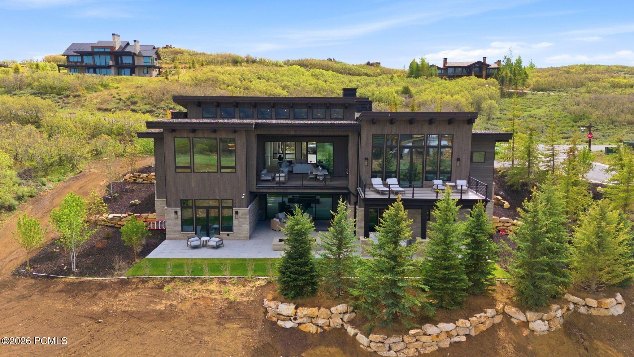 2113 E Reservior View Drive