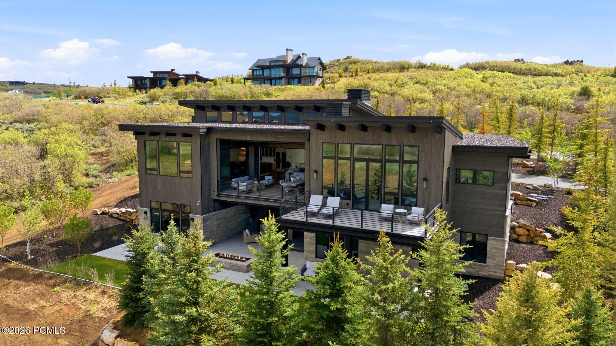 2113 E Reservior View Drive
