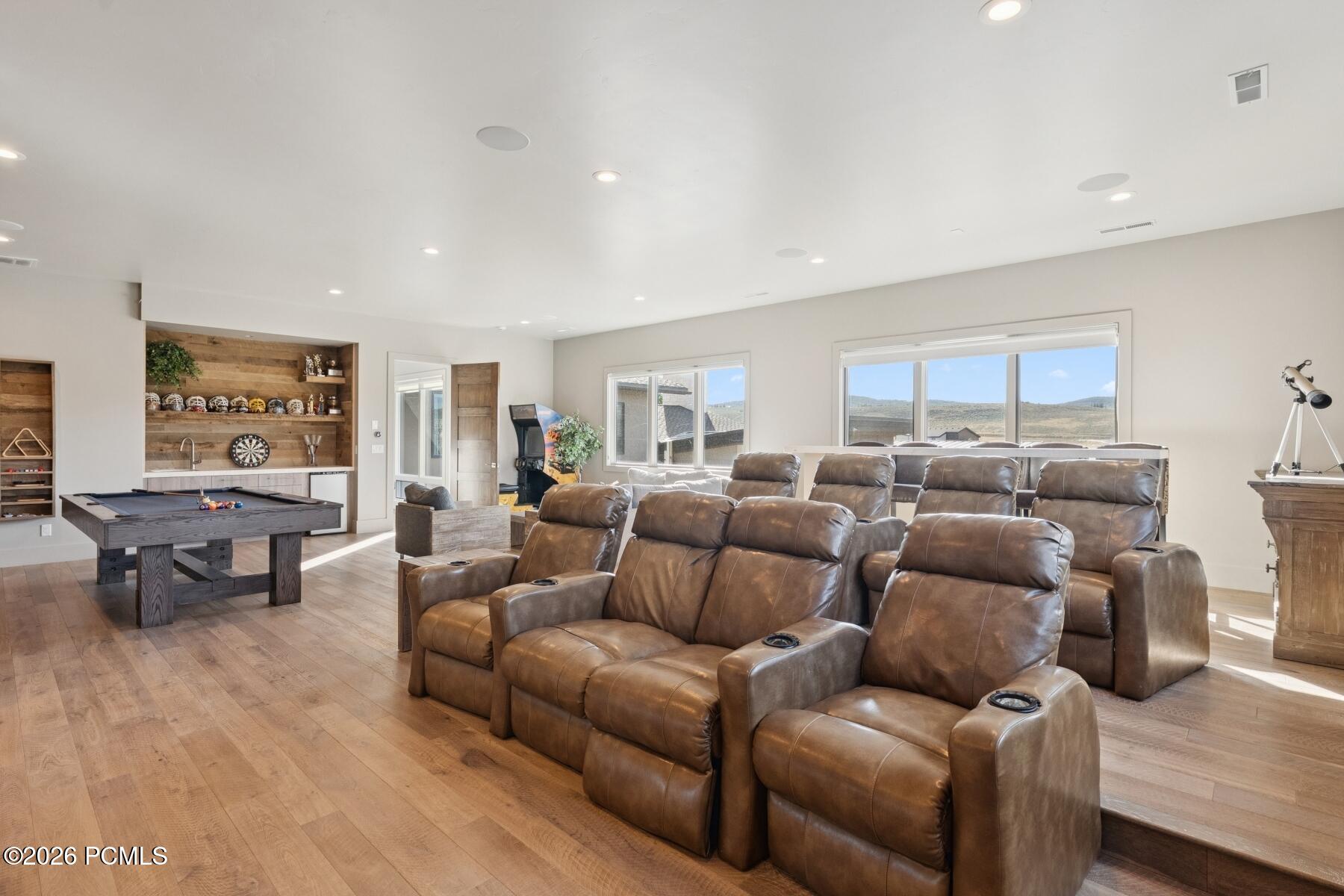 7005 N Greenfield Drive