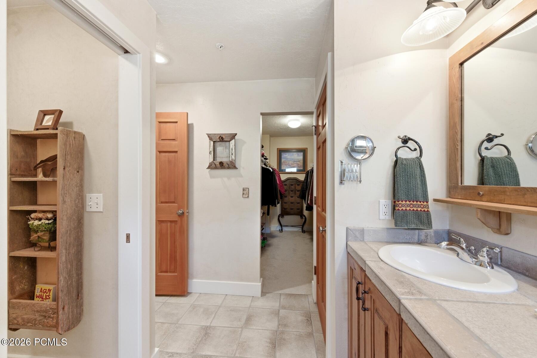 2132 Euston Drive