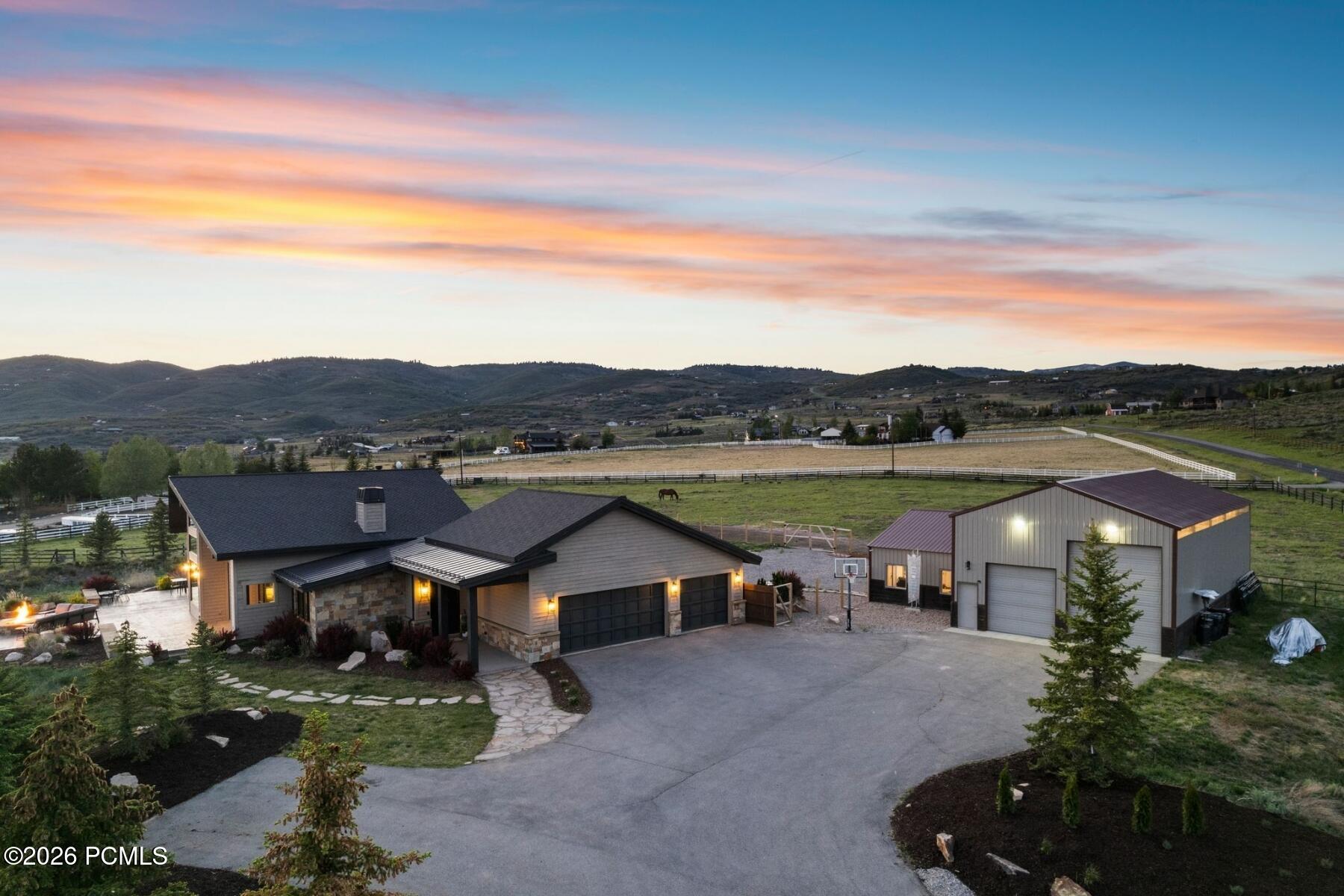 8449 N Silver Creek Road
