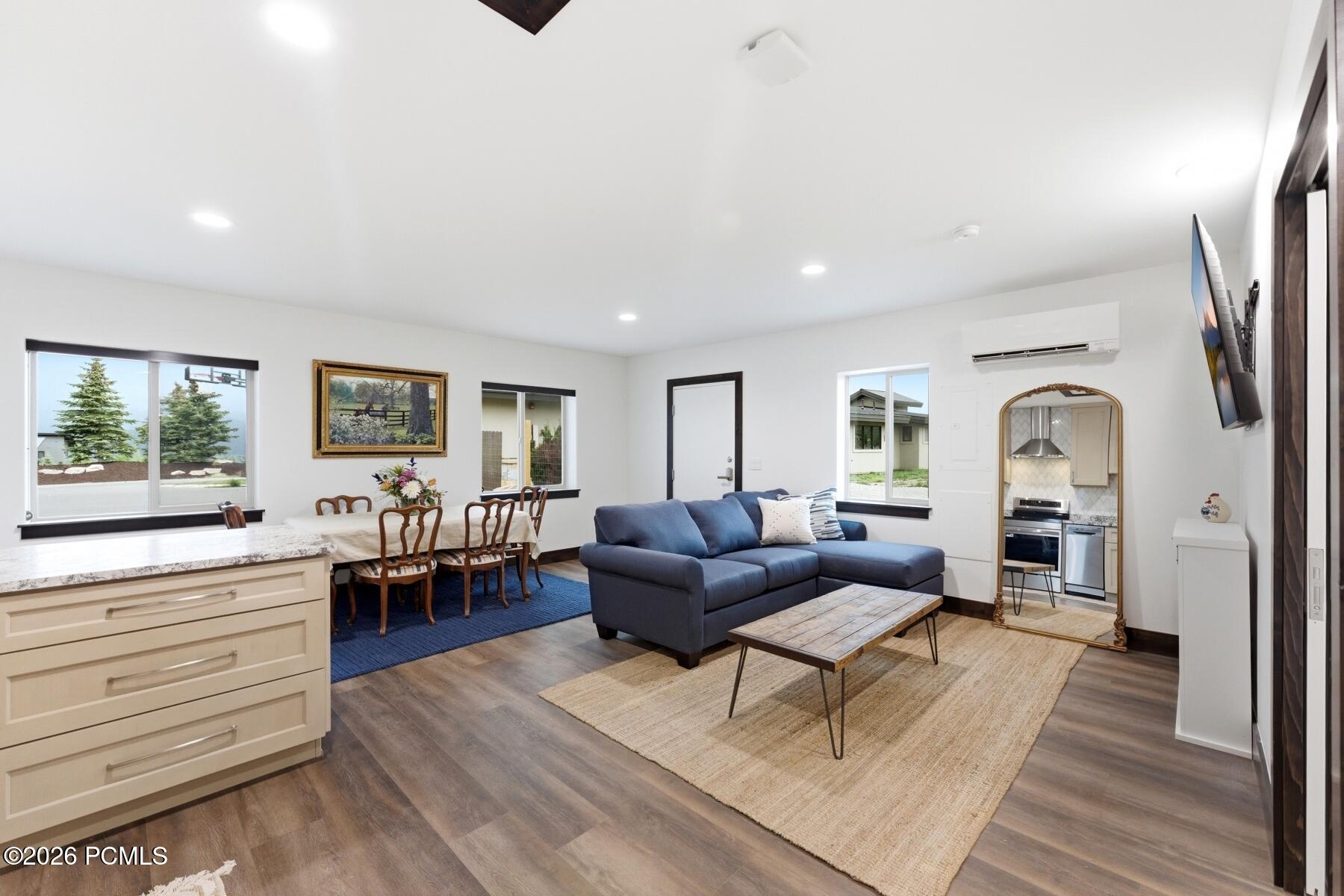 8449 N Silver Creek Road