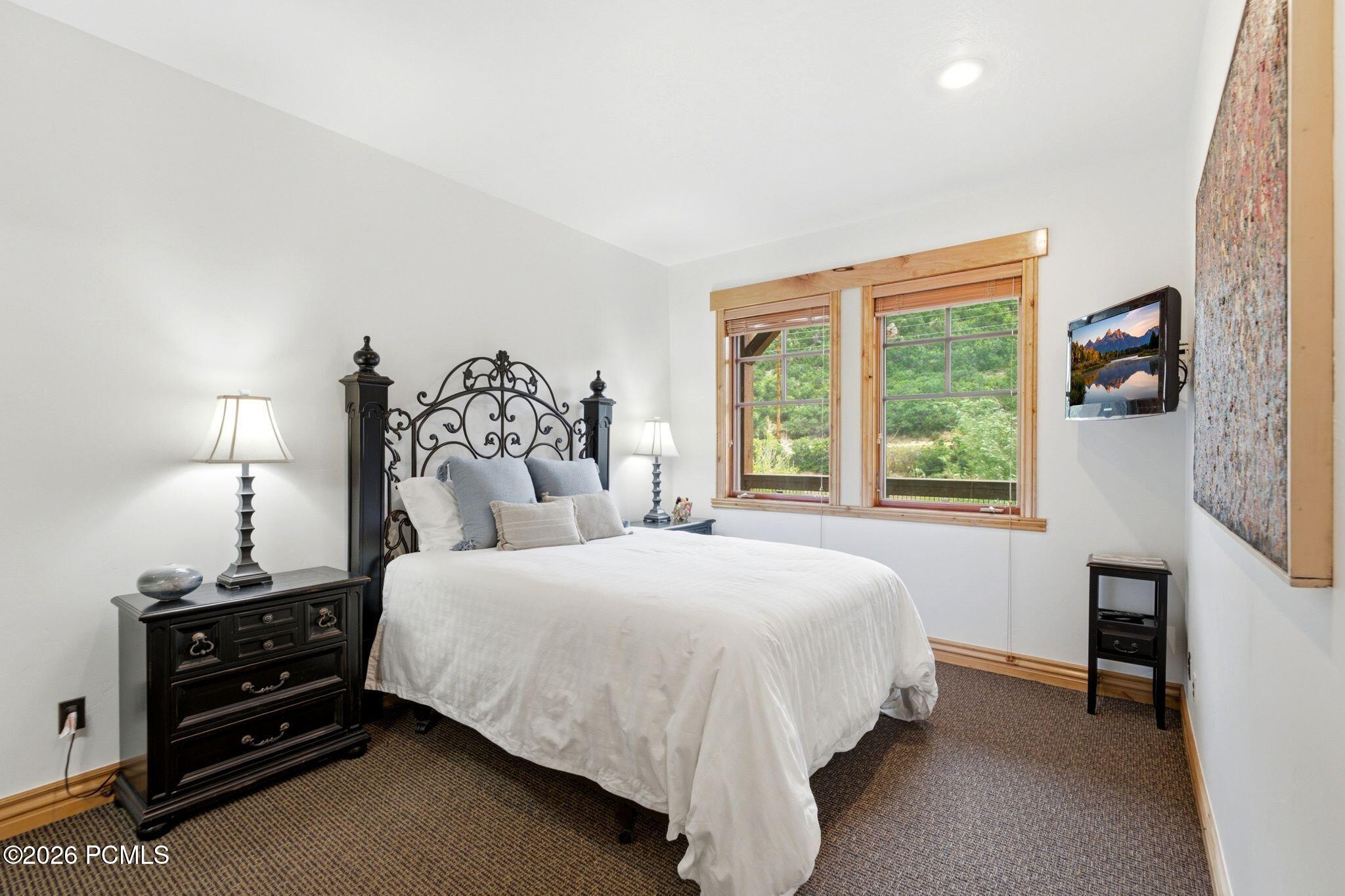 1000 Park Avenue C303
