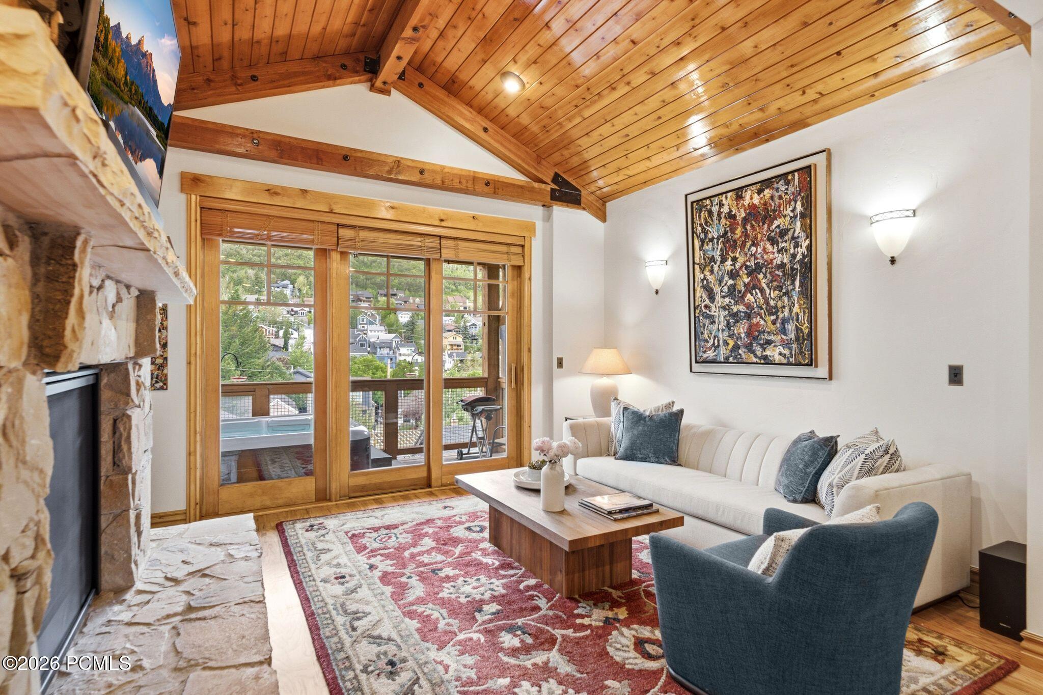 1000 Park Avenue C303