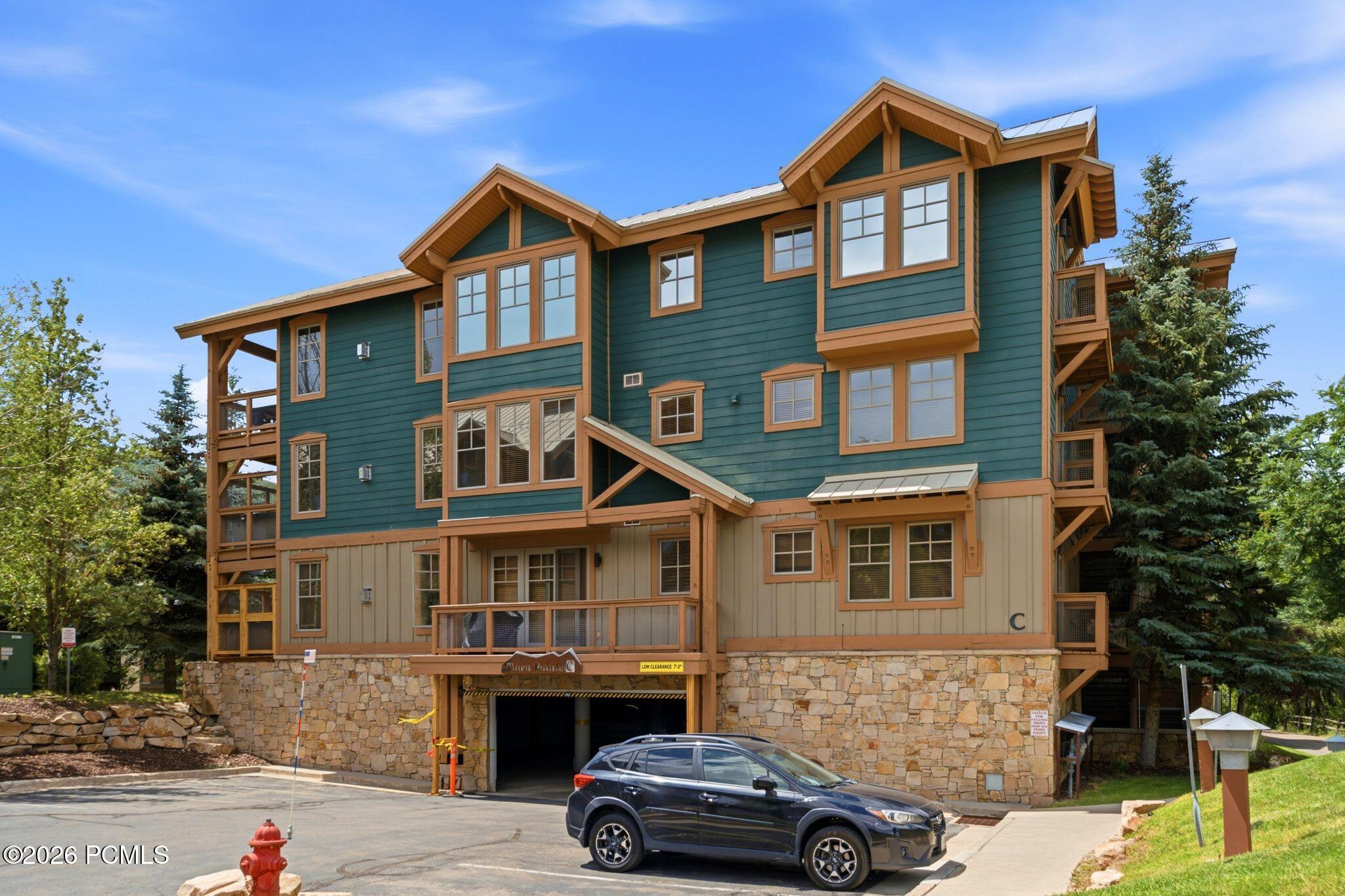 1000 Park Avenue C303