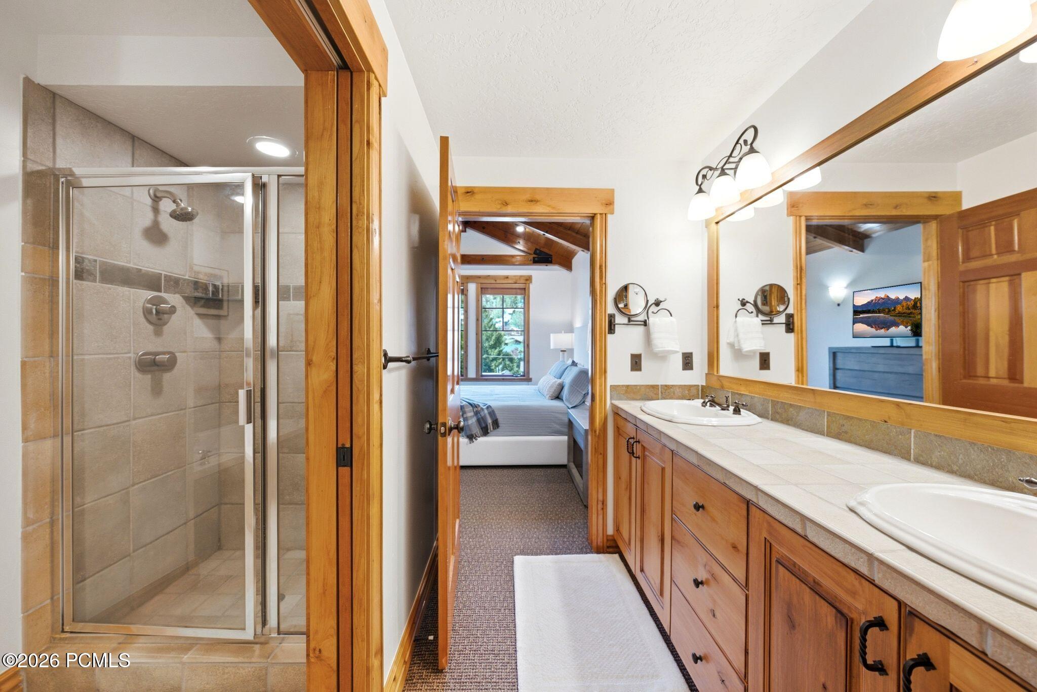 1000 Park Avenue C303