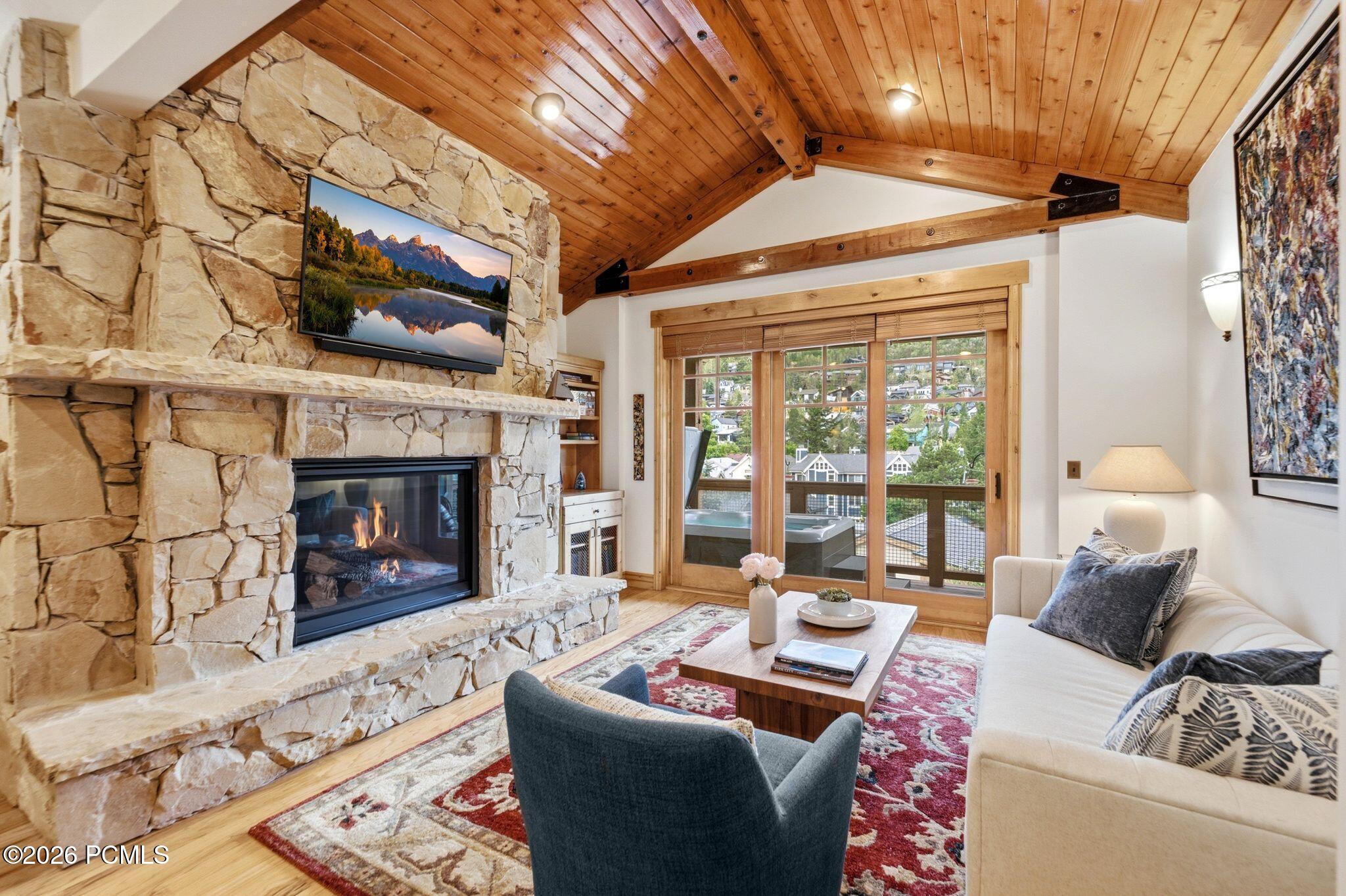 1000 Park Avenue C303