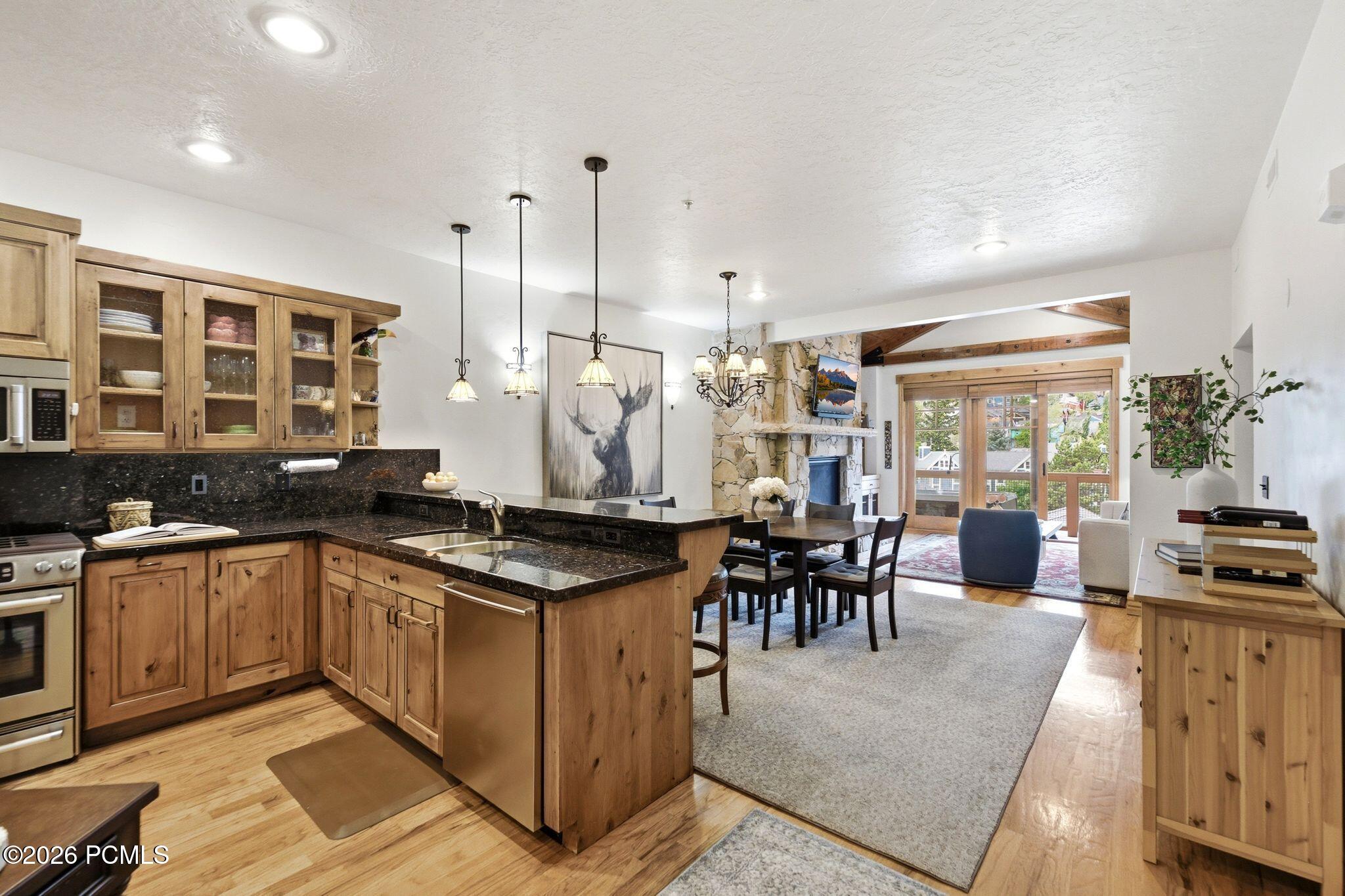 1000 Park Avenue C303