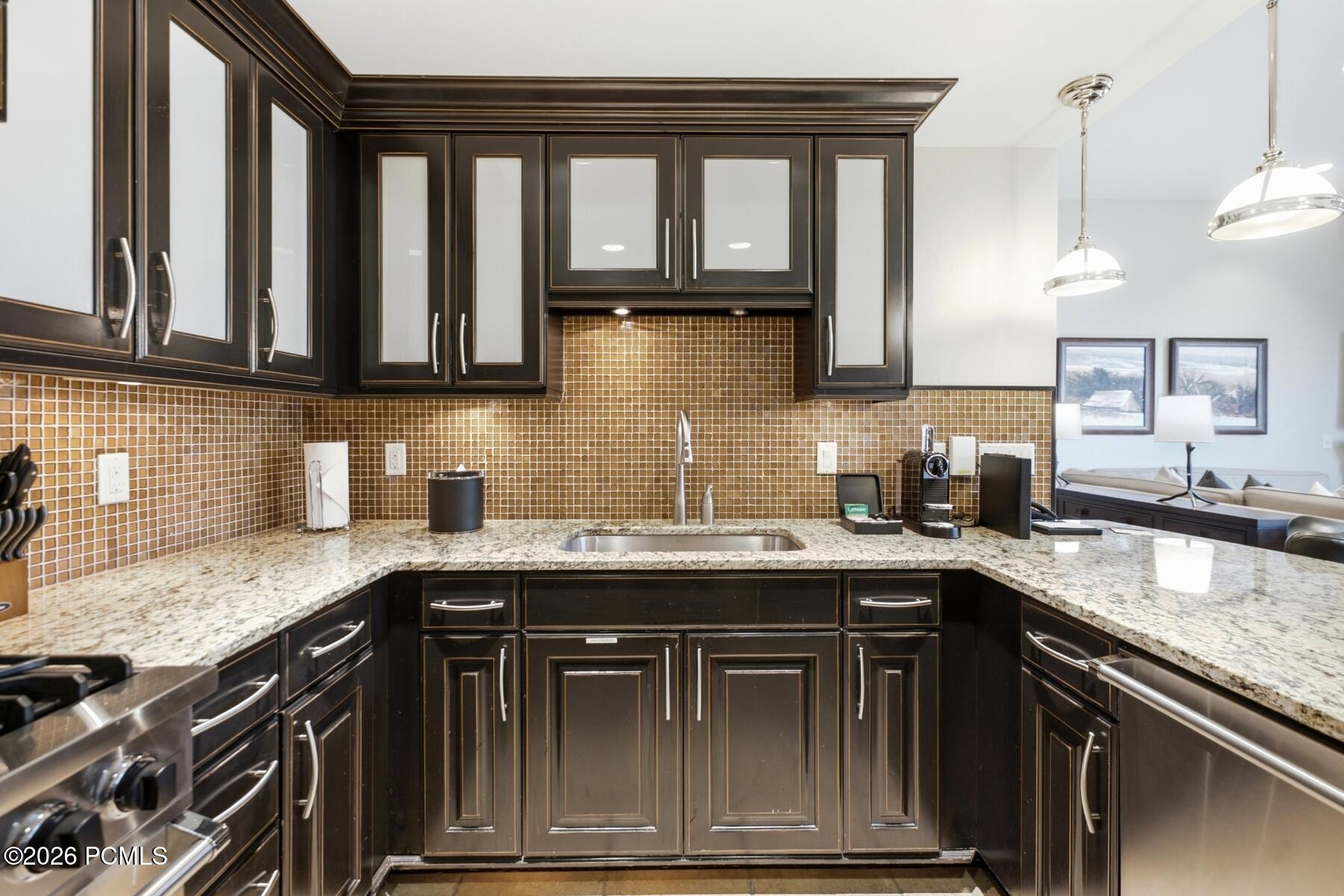 2100 W Frostwood Boulevard 5172