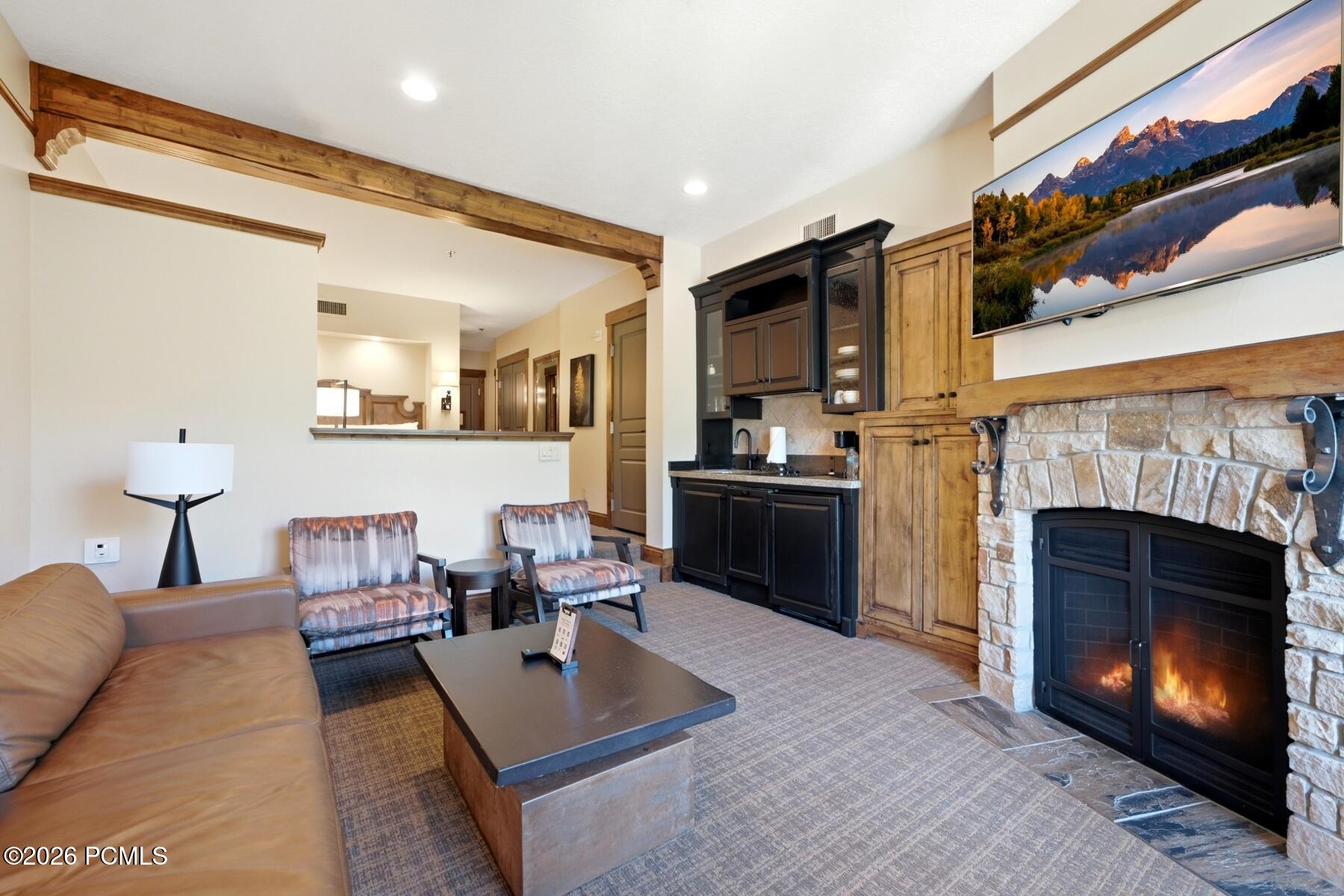 2001 Park Avenue 321