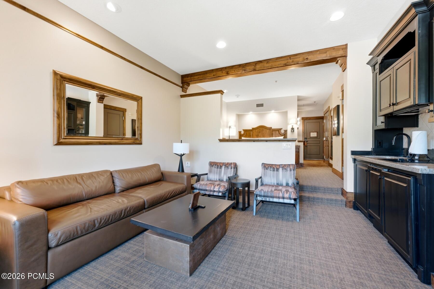 2001 Park Avenue 321