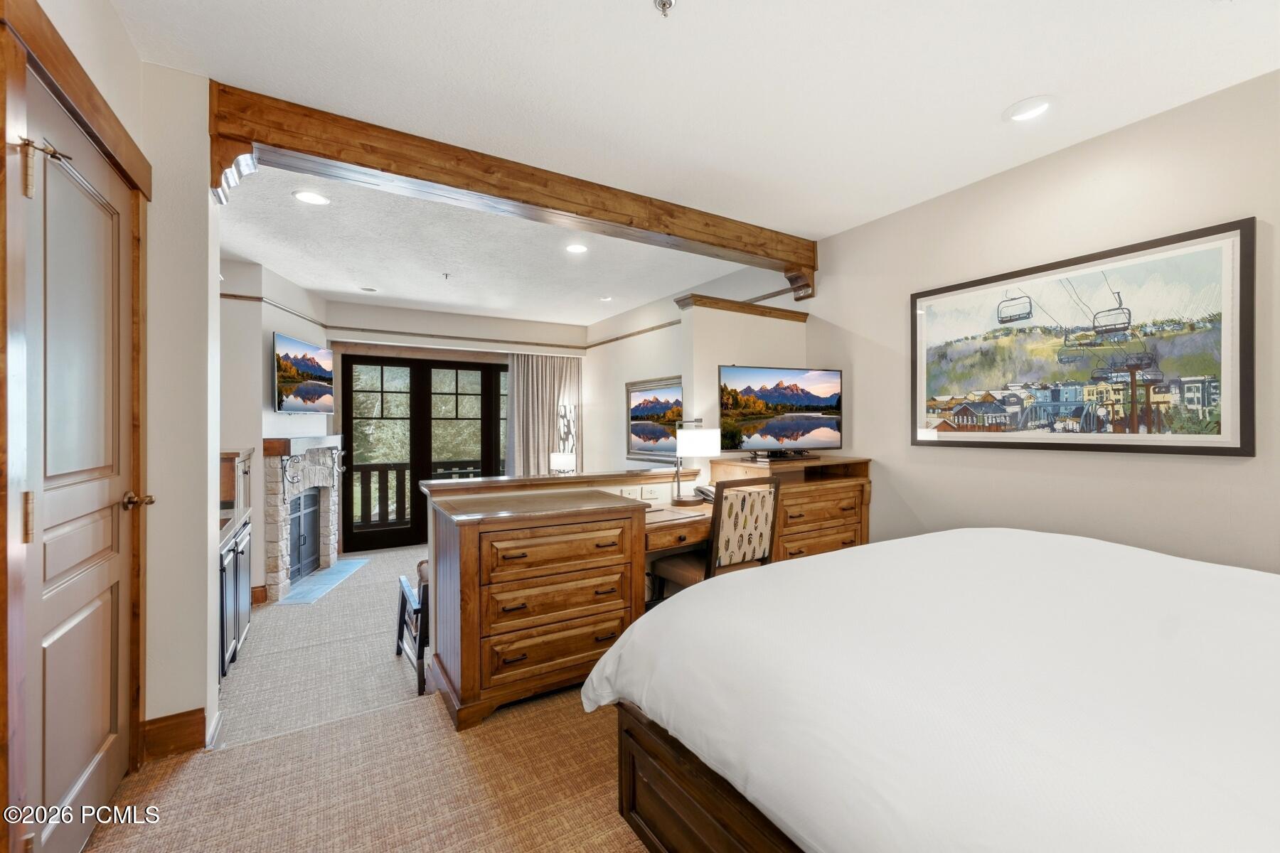2001 Park Avenue 321