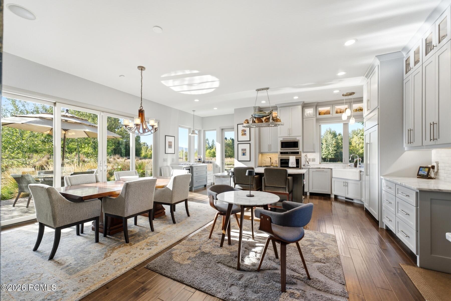 2300 River Meadows Parkway
