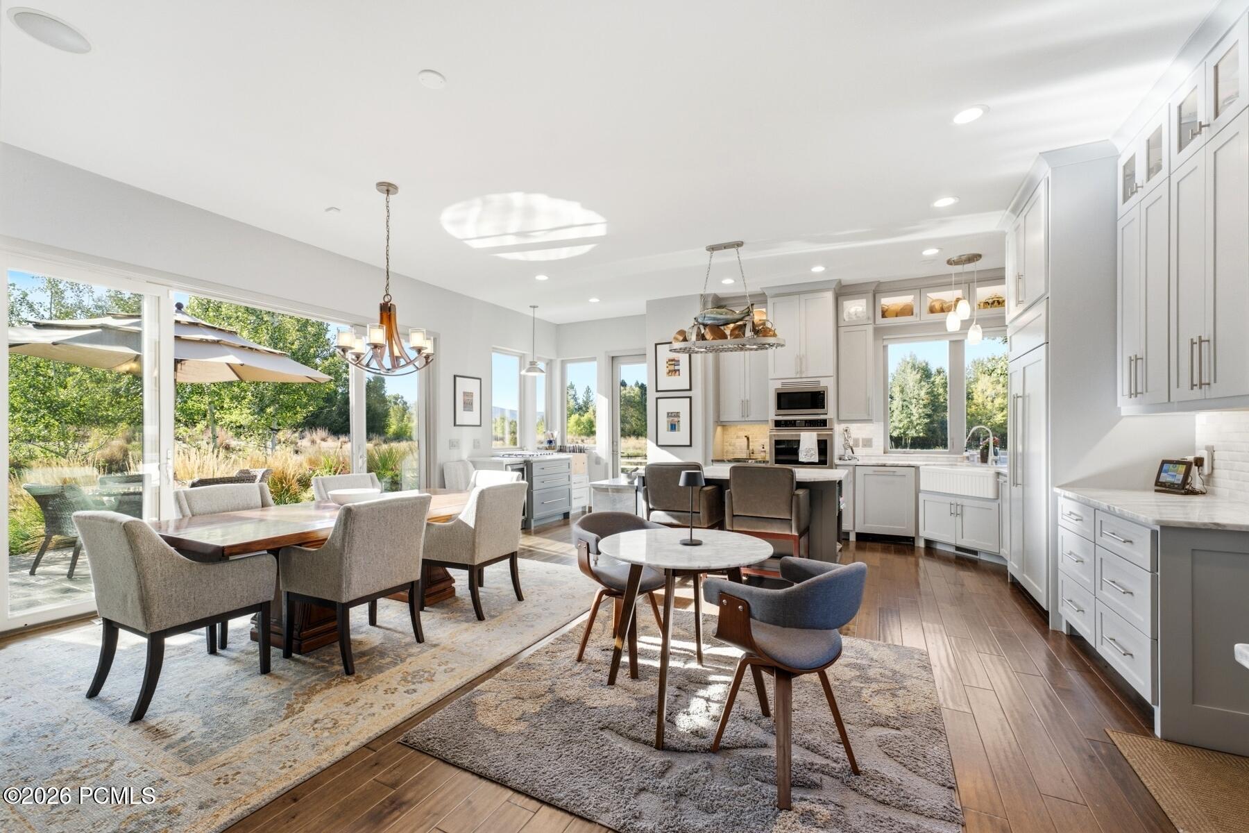 2300 River Meadows Parkway