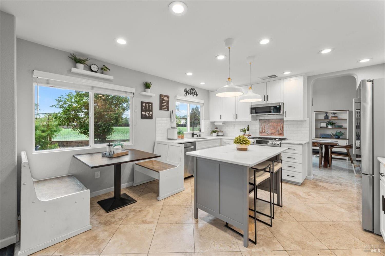 1042 Fountain Grove Dr