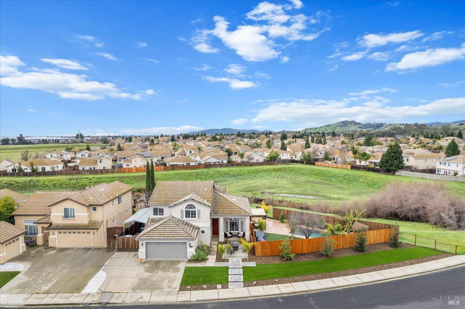 1042 Fountain Grove Dr