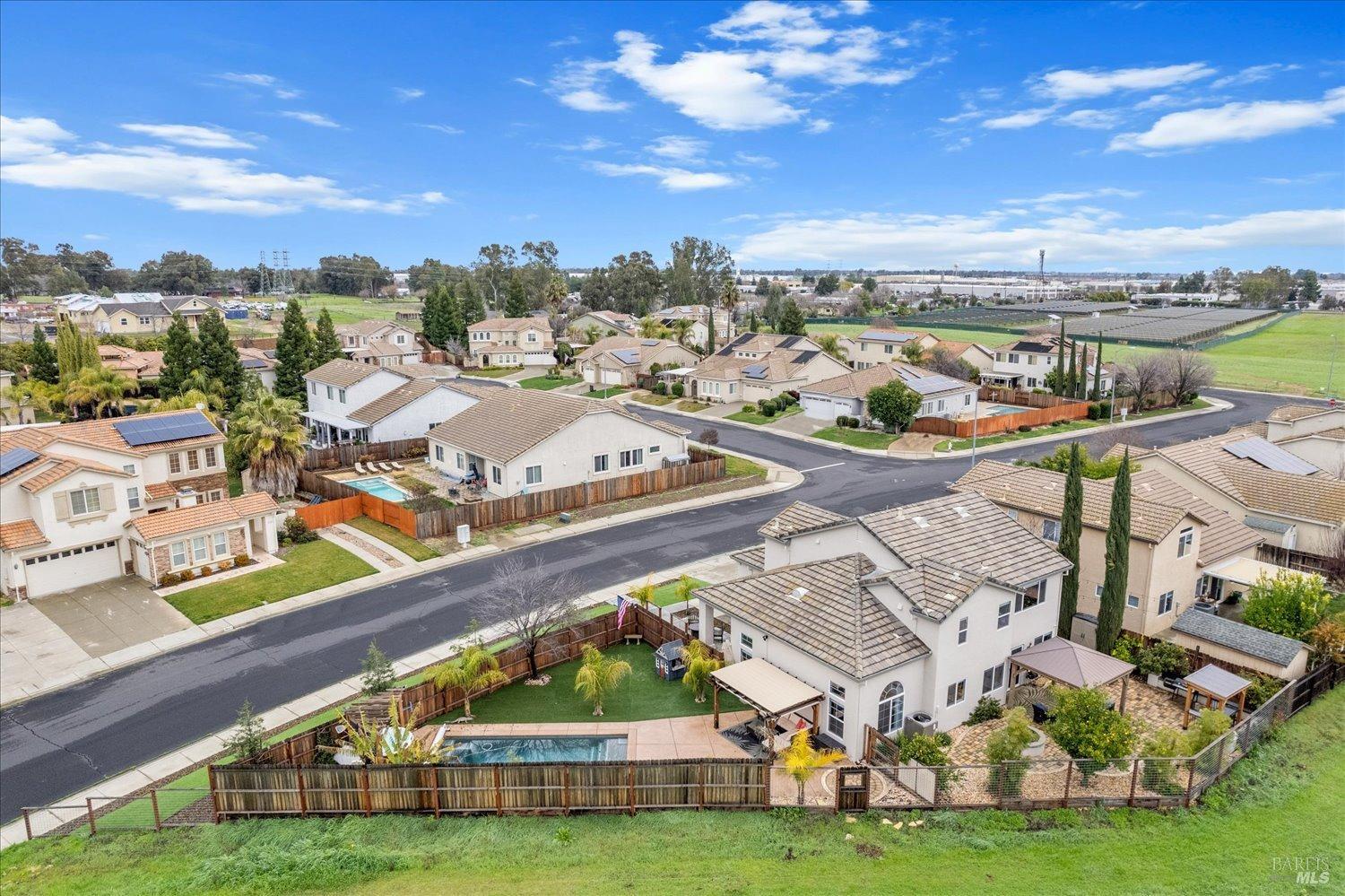 1042 Fountain Grove Dr