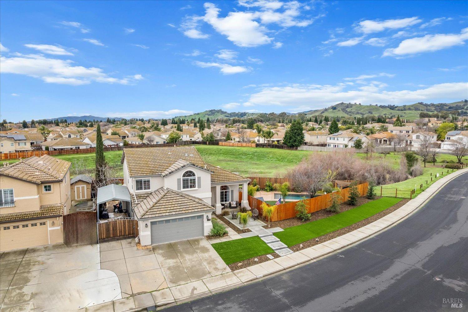 1042 Fountain Grove Dr