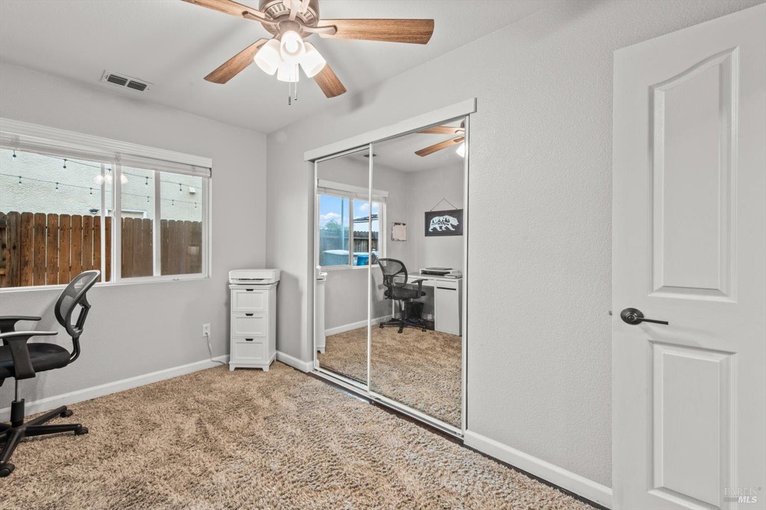 1042 Fountain Grove Dr