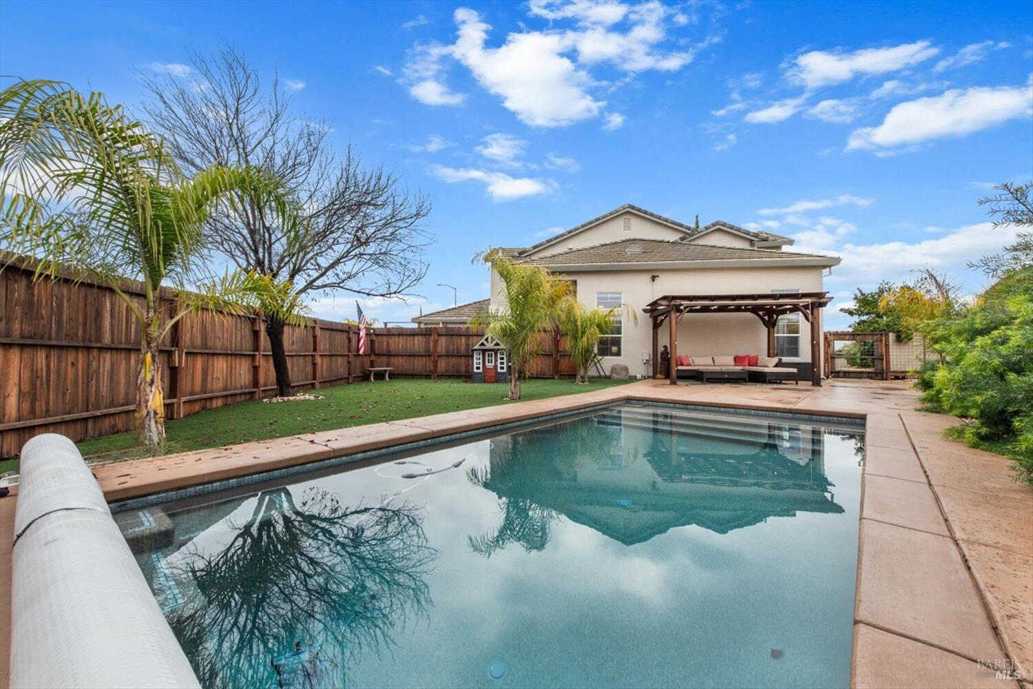 1042 Fountain Grove Dr