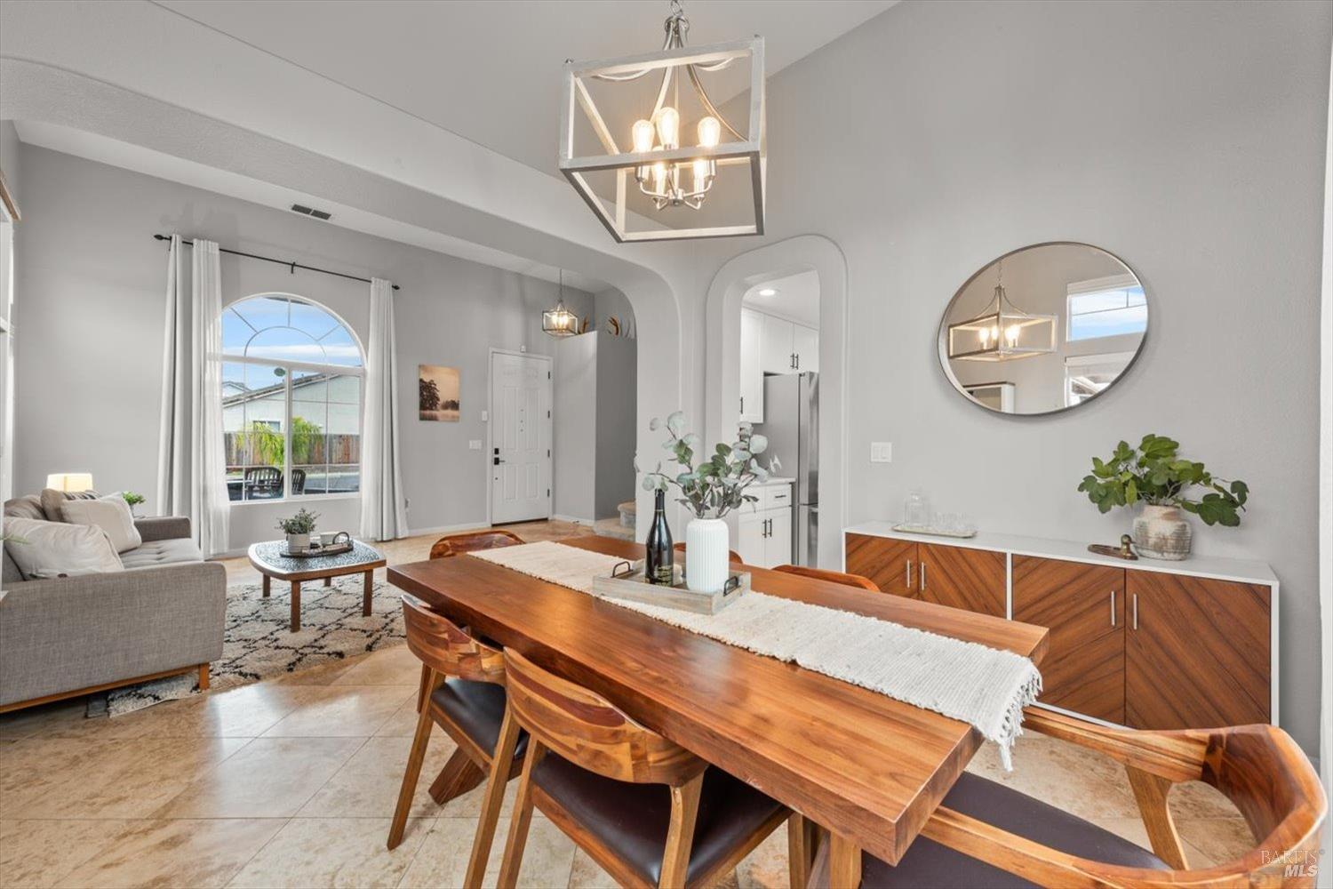 1042 Fountain Grove Dr